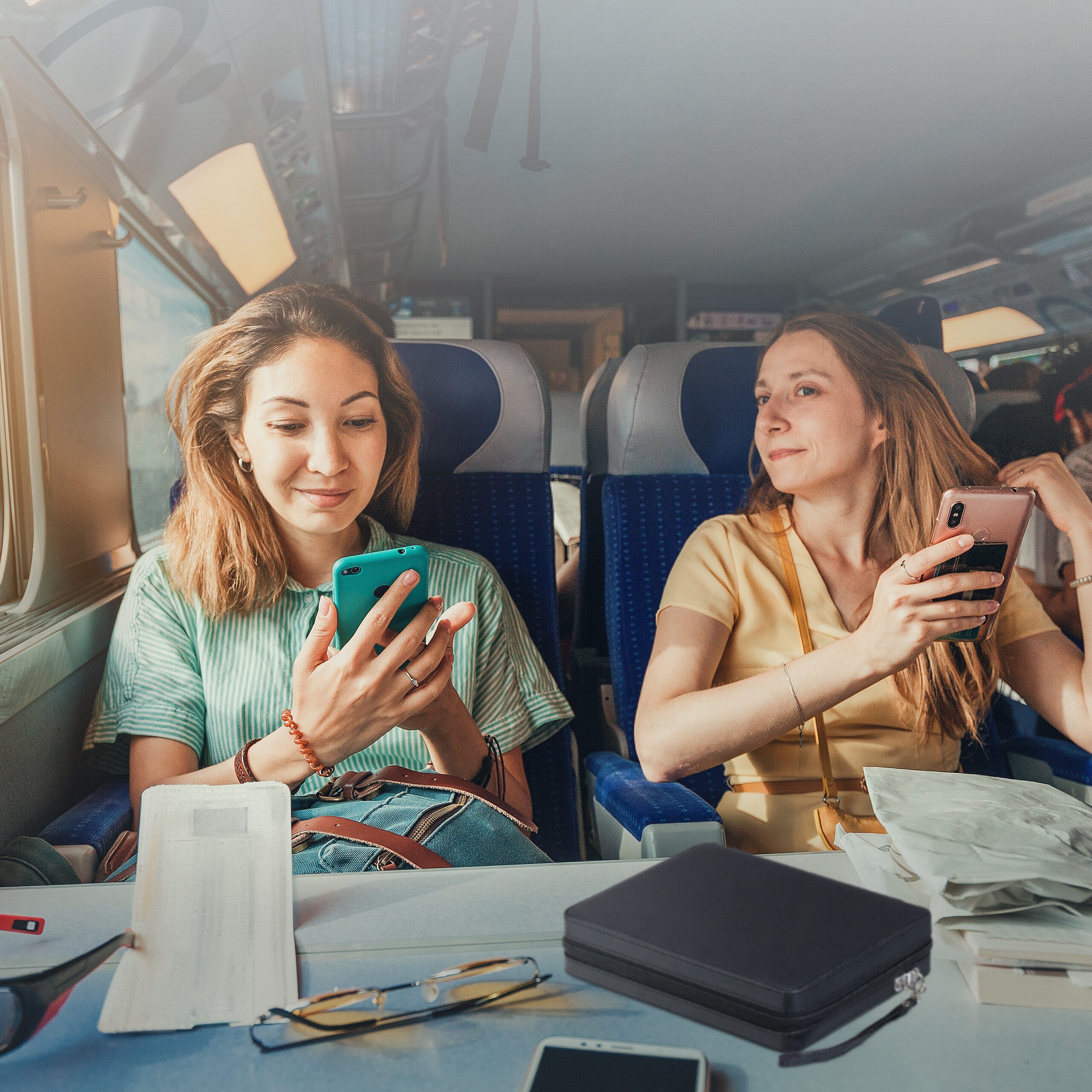 relaxdays Spiel Backgammon Reisespiel, Strategiespiel, hellbraun