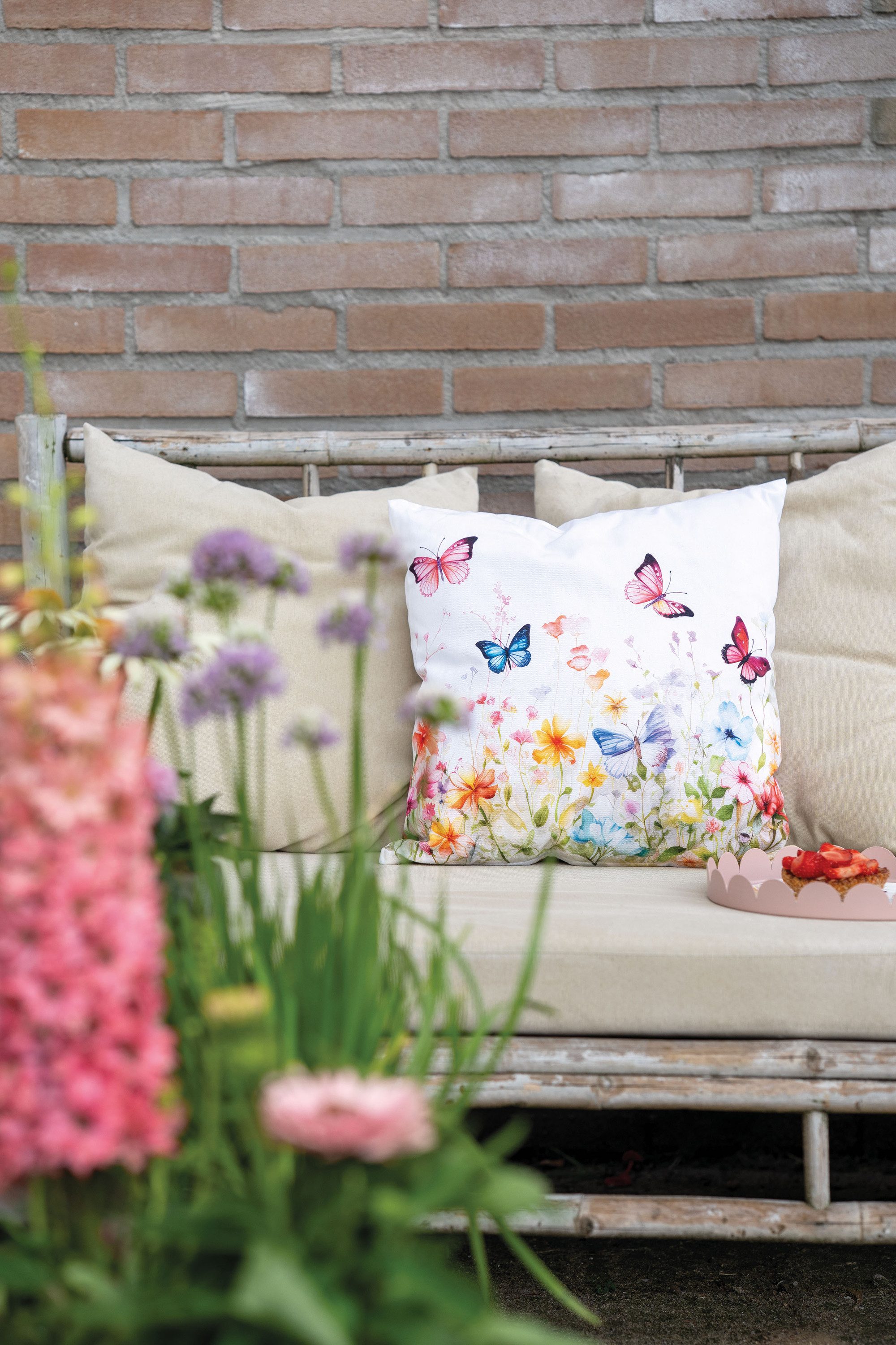 Ambiente® Dekokissen Butterflies in field, Dekokissen Kissenbezüge ohne Füllung Baumwolle 40x40 cm – Bild 5 von 5