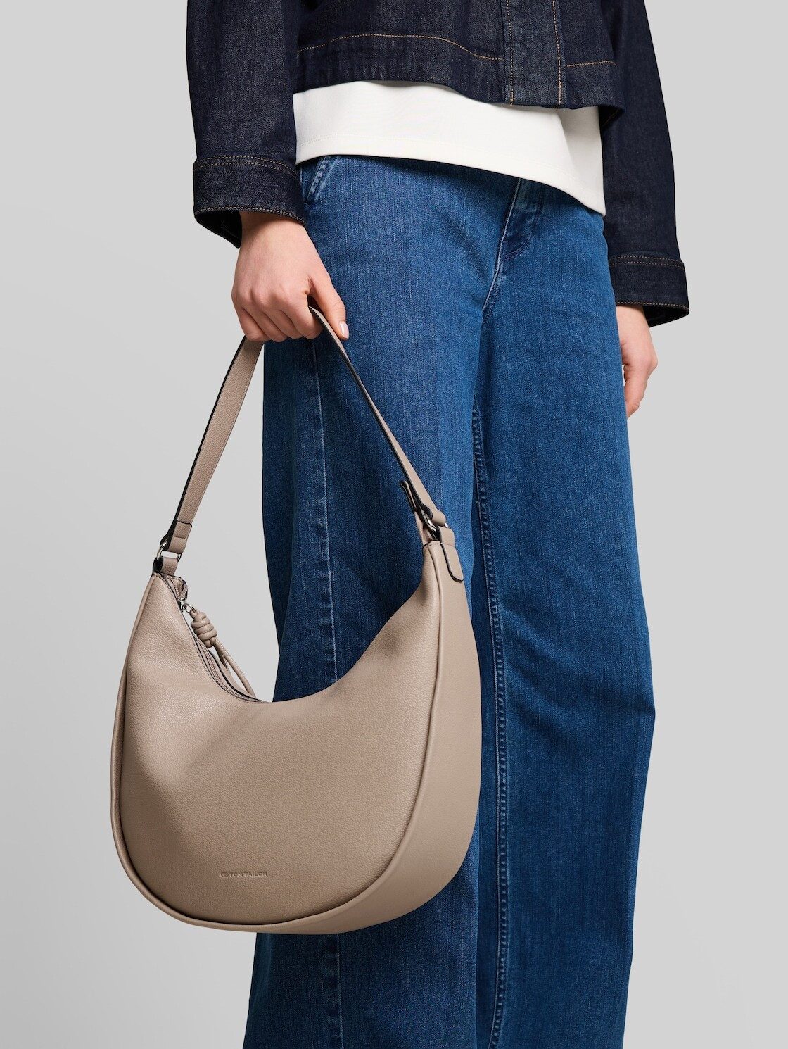TOM TAILOR Beuteltasche Bags, TTTATIANA Beutelatsche mit gemustertem Webriemen
