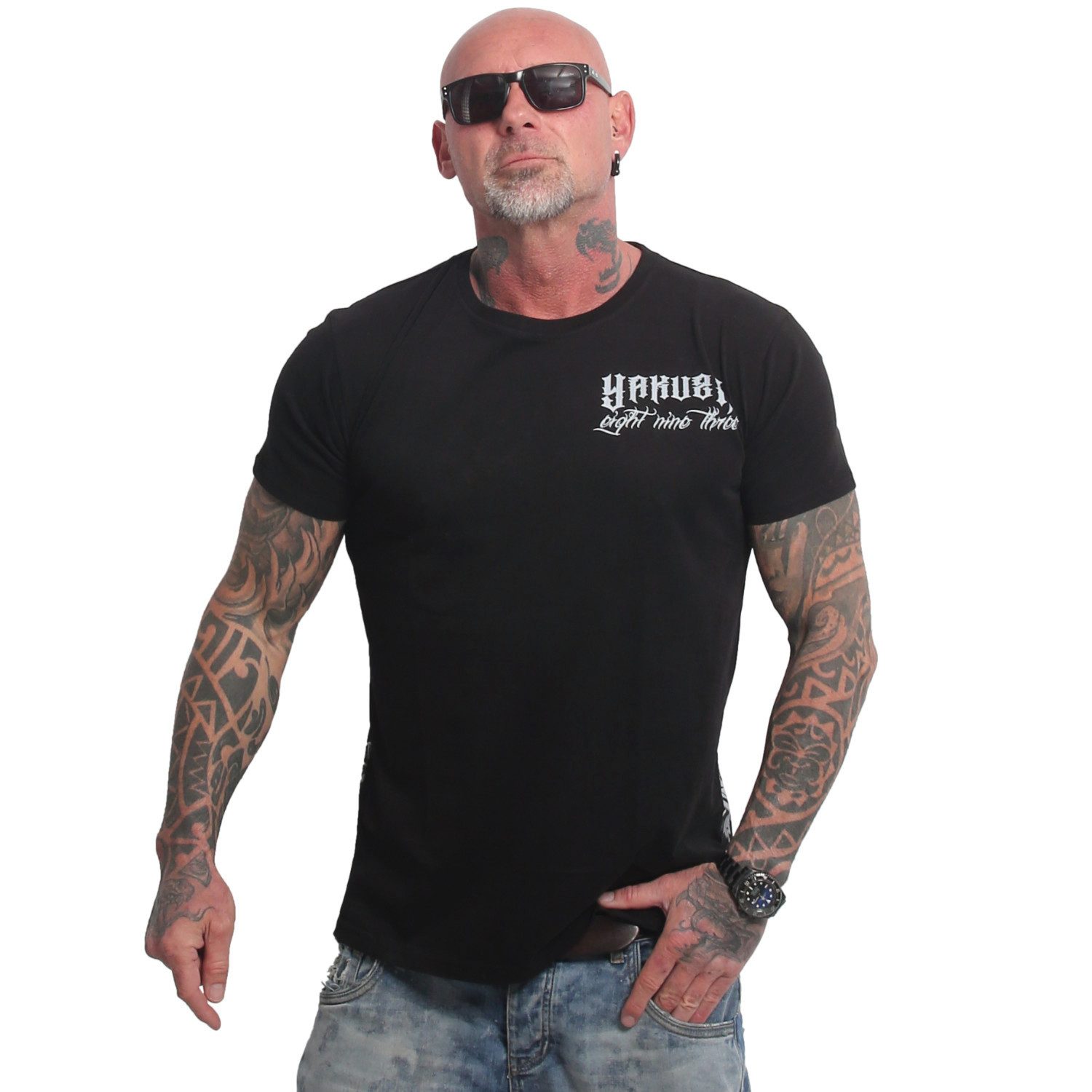 T-Shirt Behaving
