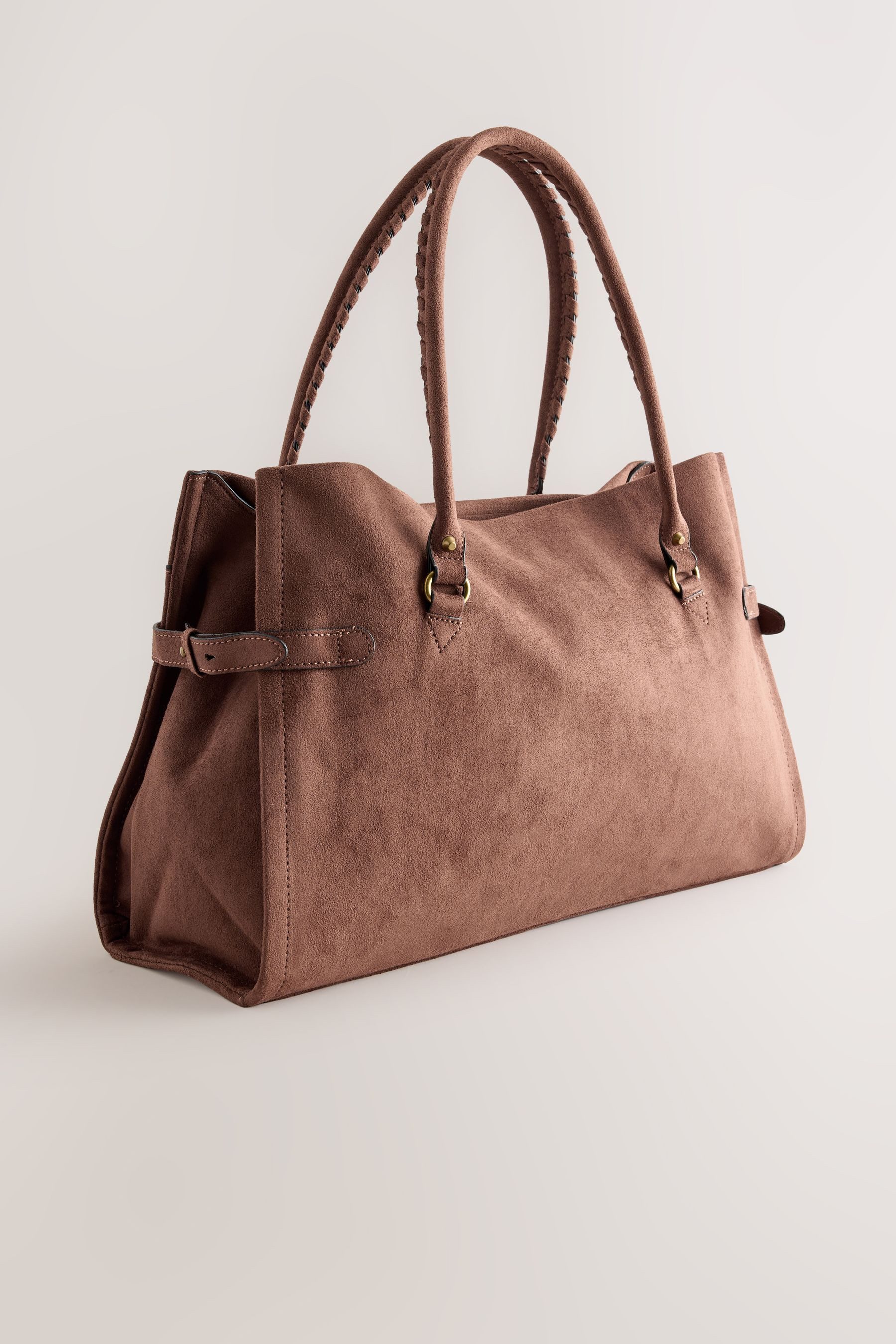 Next Schultertasche Schultertasche mit großem Anhänger (1-tlg)