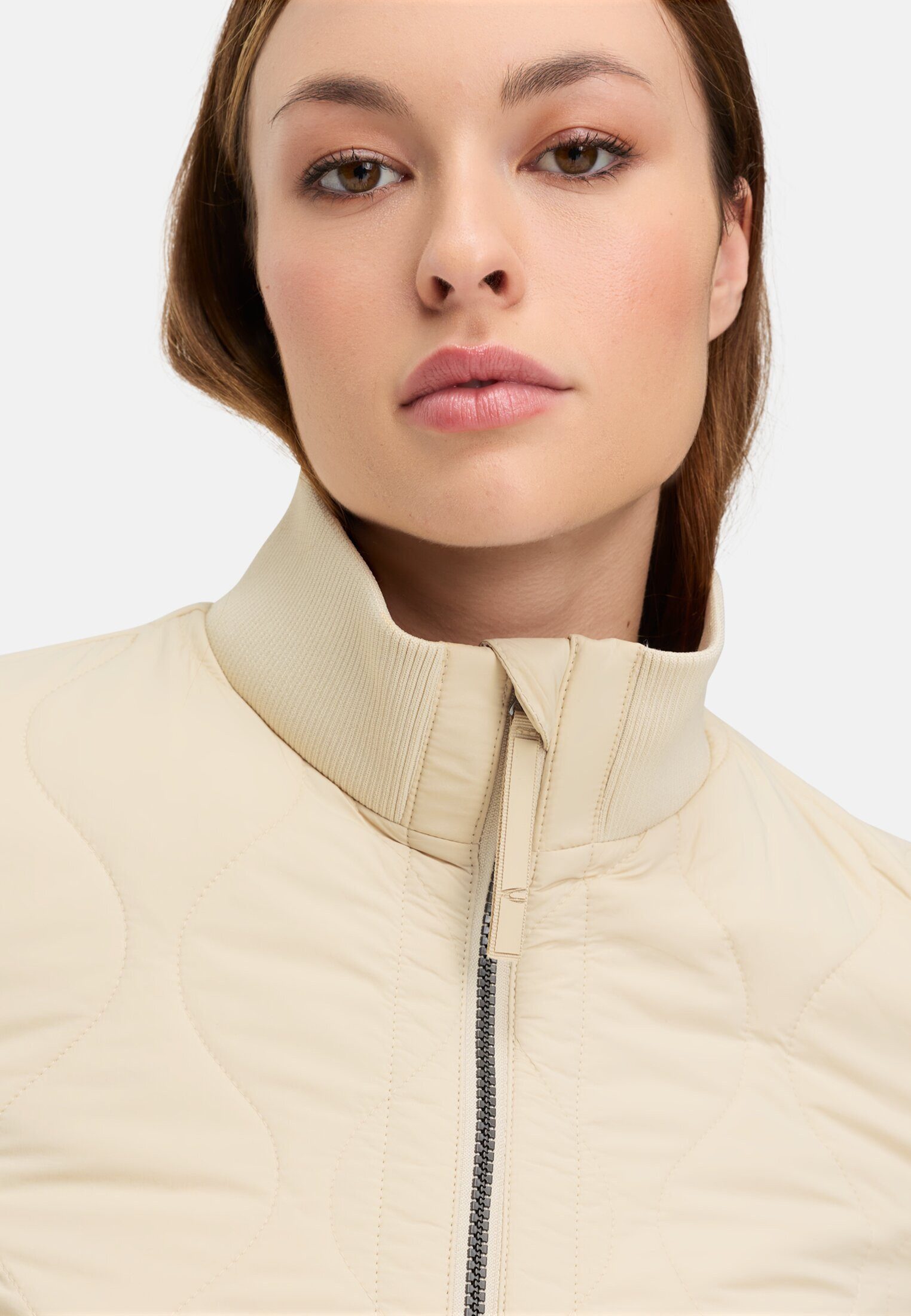 camel active Steppjacke Steppjacke mit Taschen Langarm Markenlabel