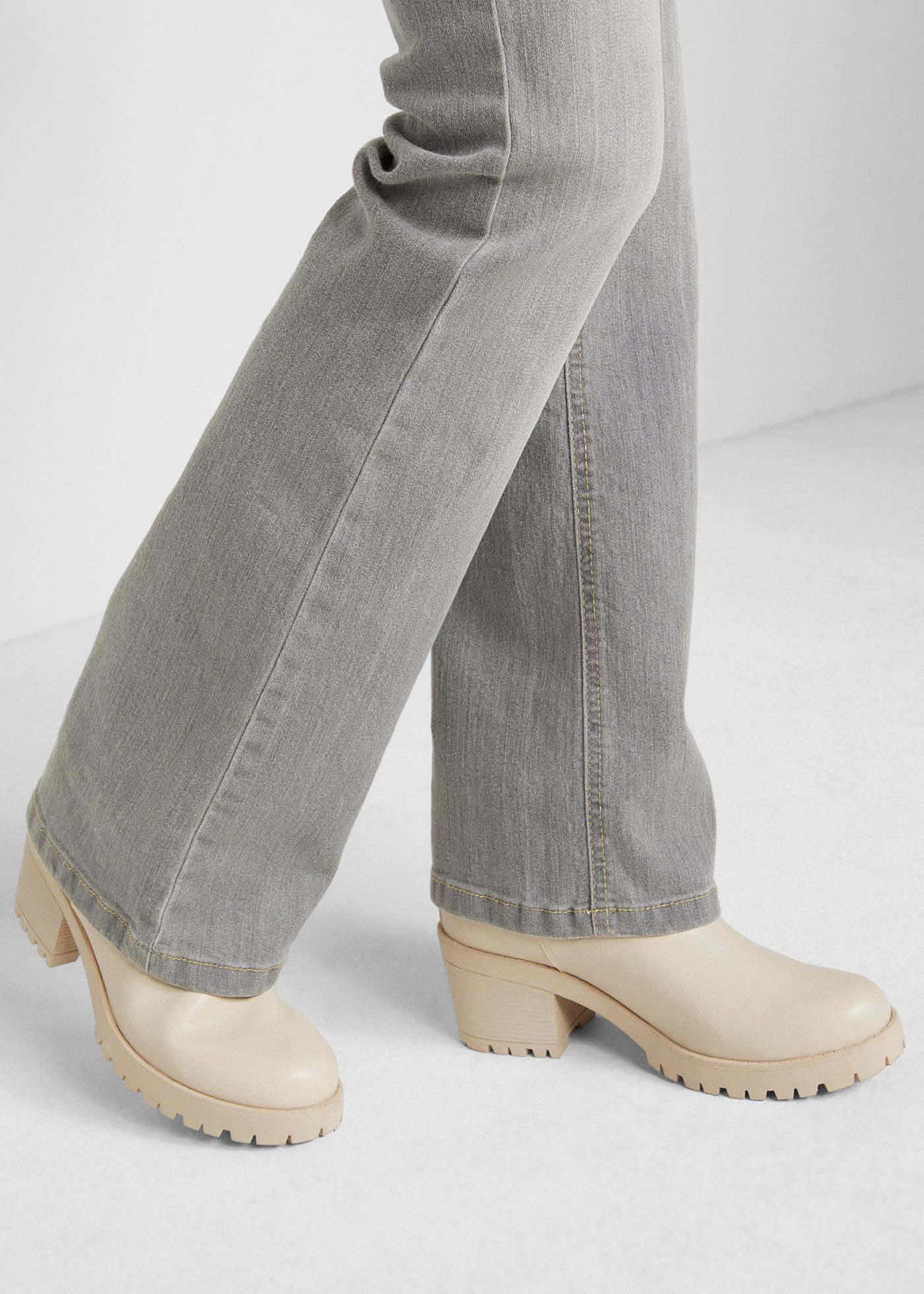 Bootcut-Jeans