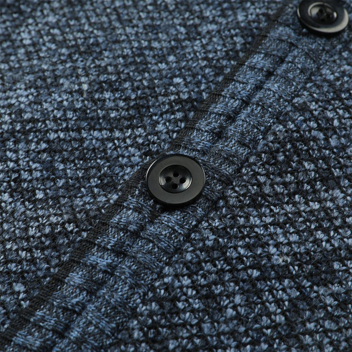 Allthemen Cardigan Herren Strickjacke mit V Ausschnitt Grobstrick Cardigan mit Knöpfen – Bild 5 von 5