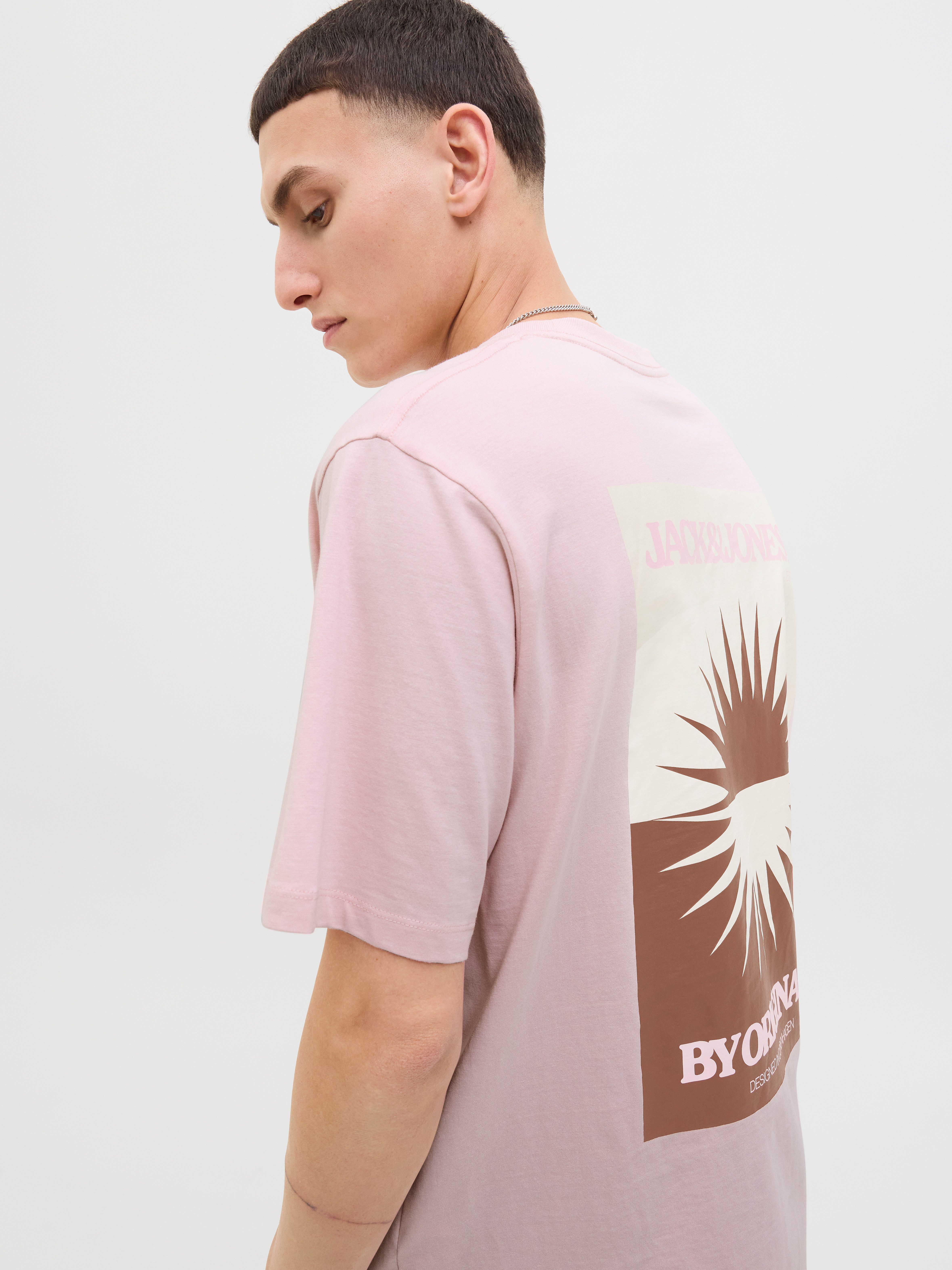Jack & Jones Print-Shirt JORTAVIRA POSTER TEE SS CREW NECK mit Backprint günstig online kaufen