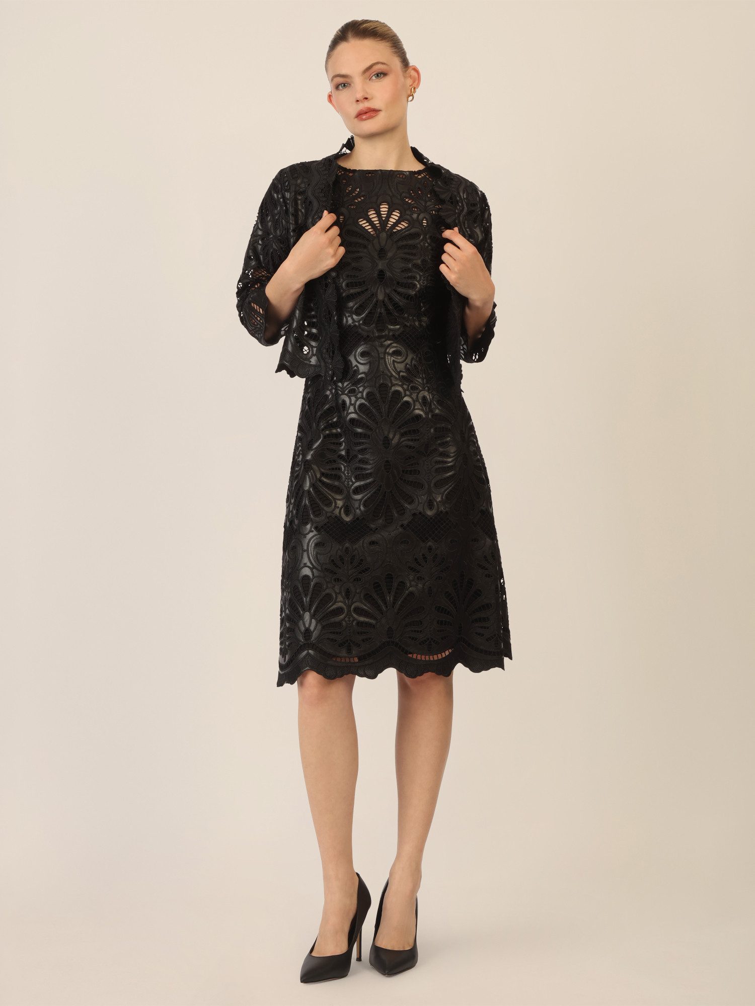 Apart Midikleid mit allover Ornamentenstickerei günstig online kaufen