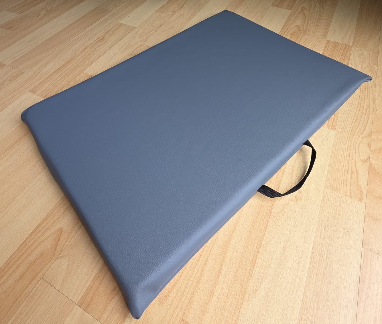 Hundebettenmanufaktur Hundematte Hundematratze beidseitig Kunstleder Schaumstoff Höhe 3 cm von Hundebettenmanufaktur