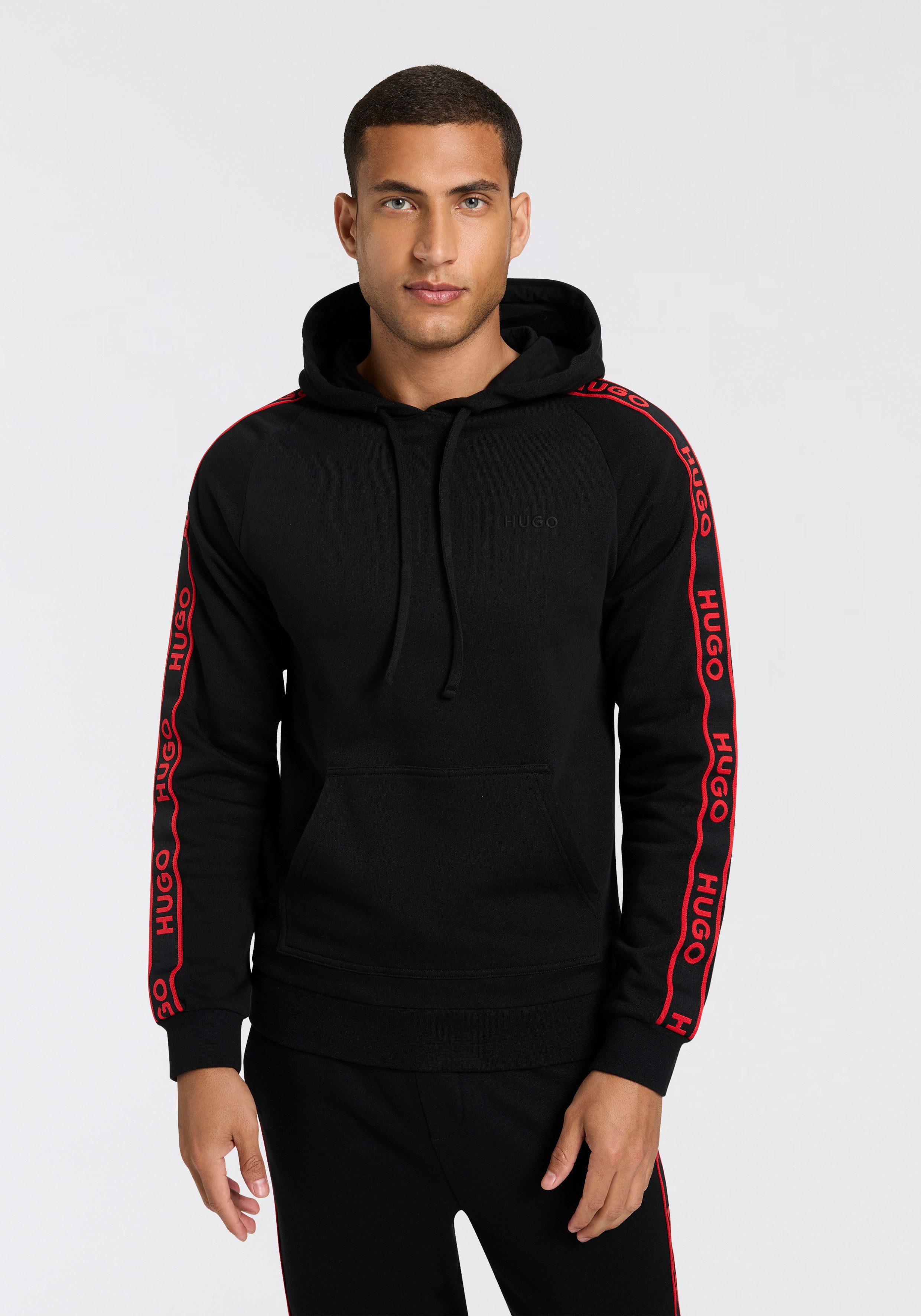 HUGO Kapuzensweatshirt BOSS LIAM mit Logo-Tape an den Ärmeln günstig online kaufen