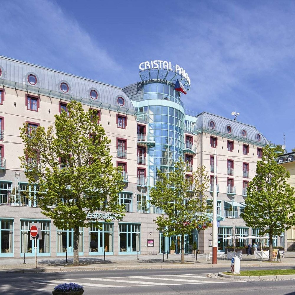 Jochen Schweizer Erlebnisgutschein Wellnessurlaub in Marienbad für 2 (1 Nacht) - OREA Spa Hotel Cristal, Wellness und Aktivpause in Marienbad