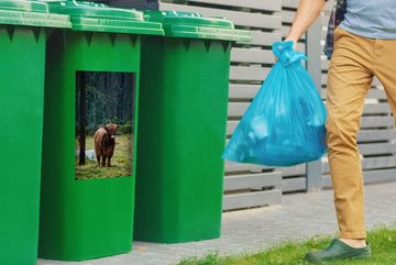 MuchoWow Wandsticker Schottischer Hochländer - Wald - Moos (1 St), Mülleimer-aufkleber, Mülltonne, Sticker, Container, Abfalbehälter