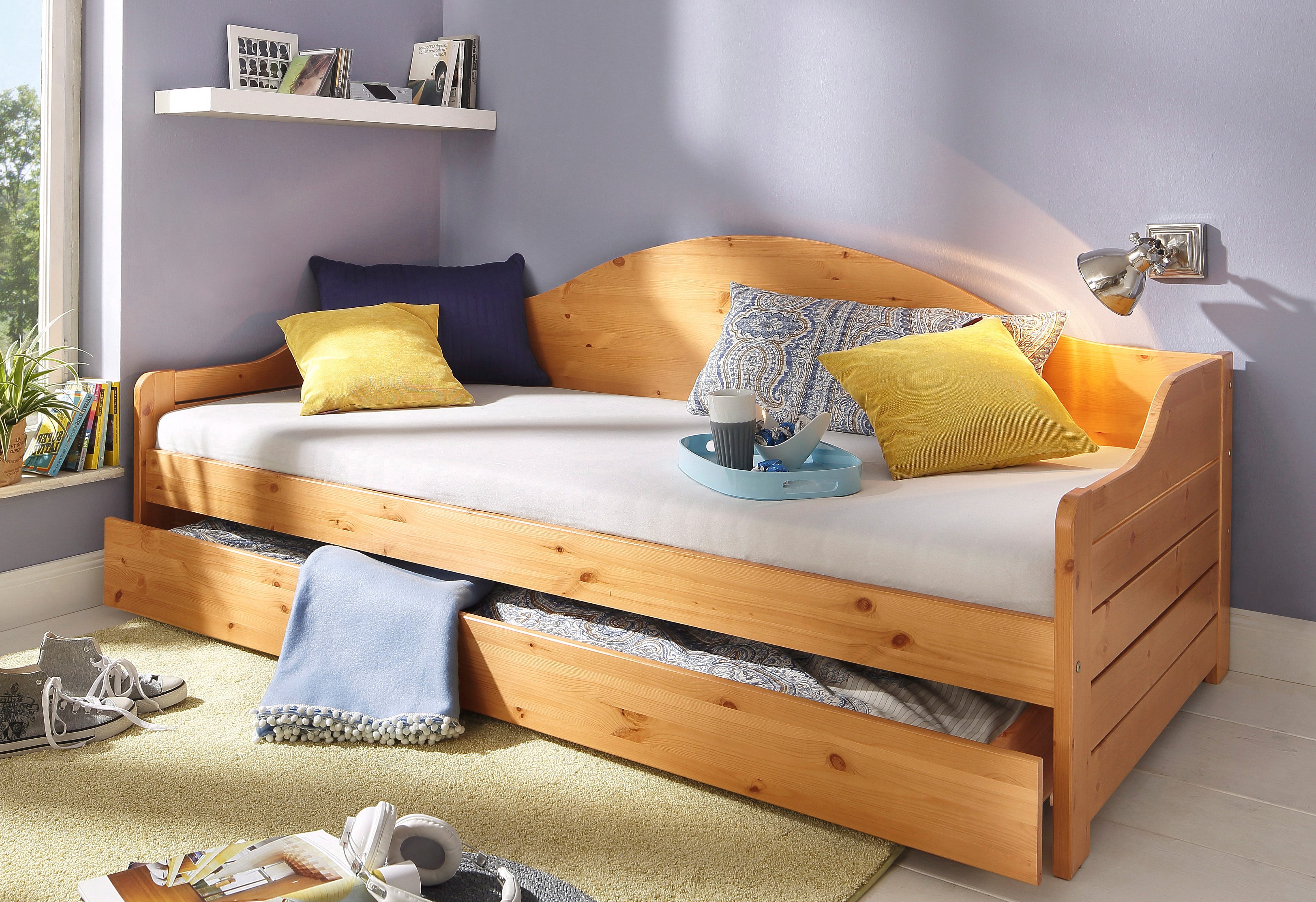 Daybett SUSAN mit Rollrost honigfarben