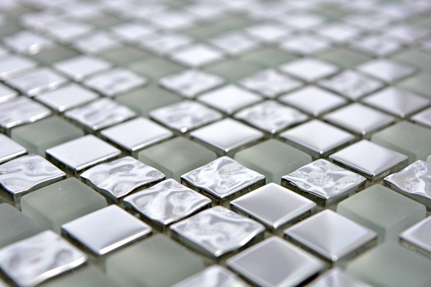 Mosaikfliese Glasmosaik Mosani Mosaikfliesen gefrostet Silber Glas matt electroplated