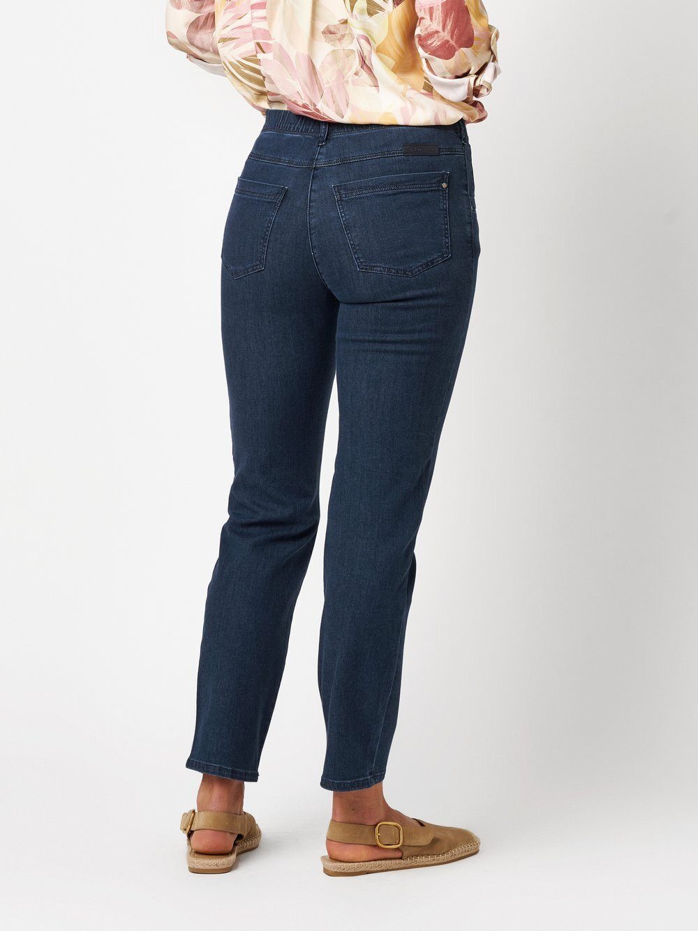 Relaxed by TONI Slim-fit-Jeans Meine beste Freundin 7/8 mit designstarken Tashen