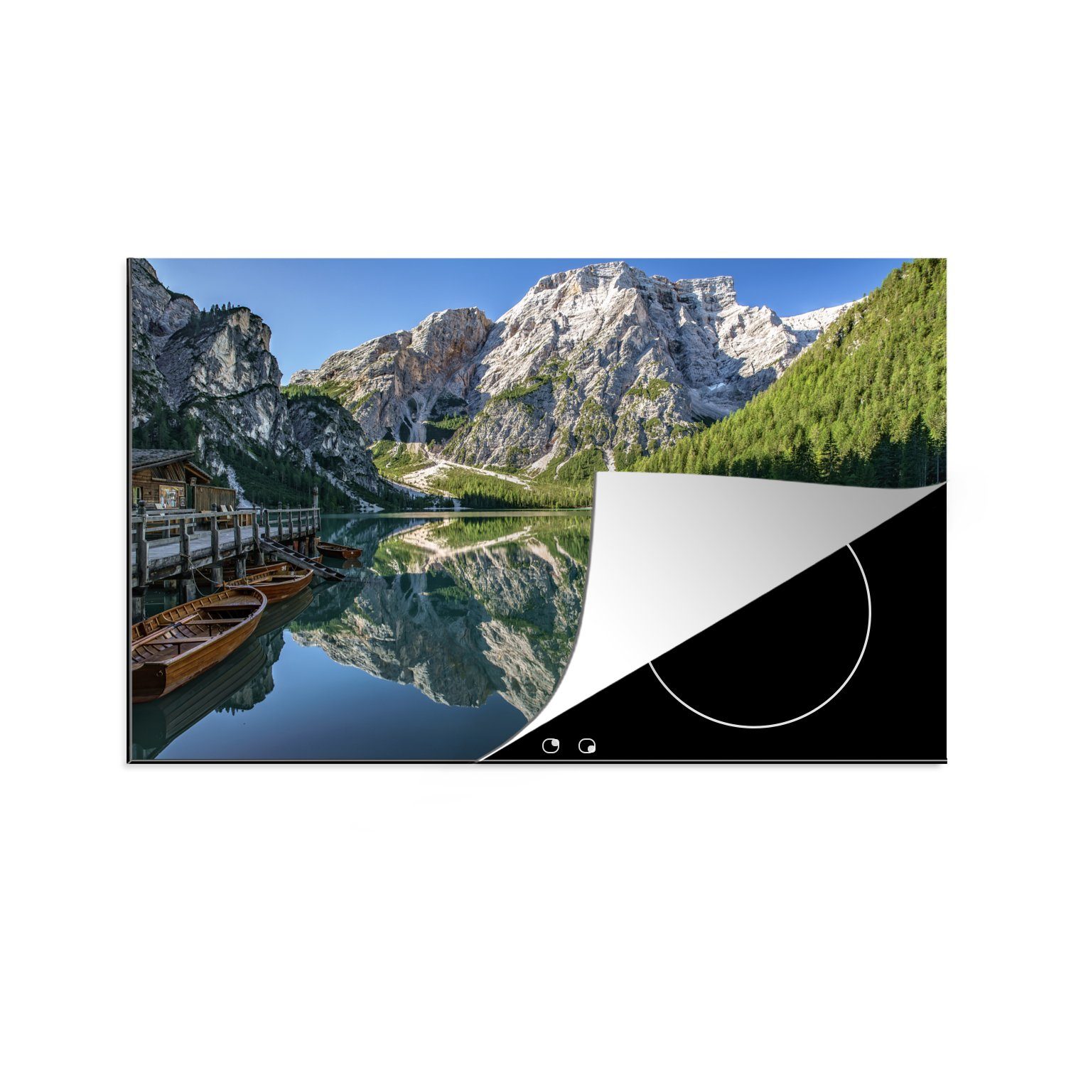 MuchoWow Herdblende-/Abdeckplatte Spiegelung der Berge im Pragser Wildsee in Italien, Vinyl, (1 tlg), 81x52 cm, Induktionskochfeld Schutz für die küche, Ceranfeldabdeckung