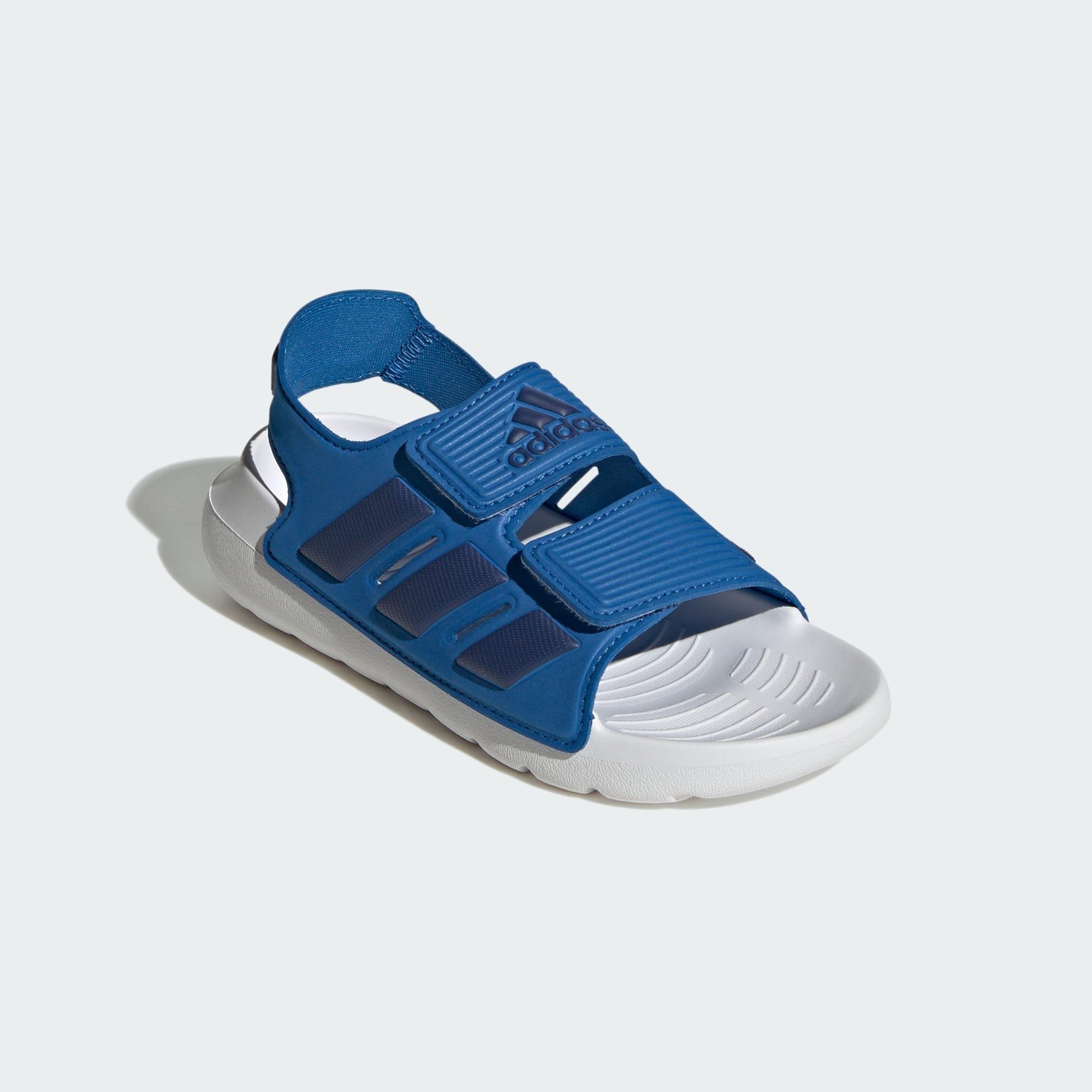 adidas Sportswear Bright Cloud White Dark 2.0 / Badesandale ALTASWIM / Blue Royal KIDS SANDALS