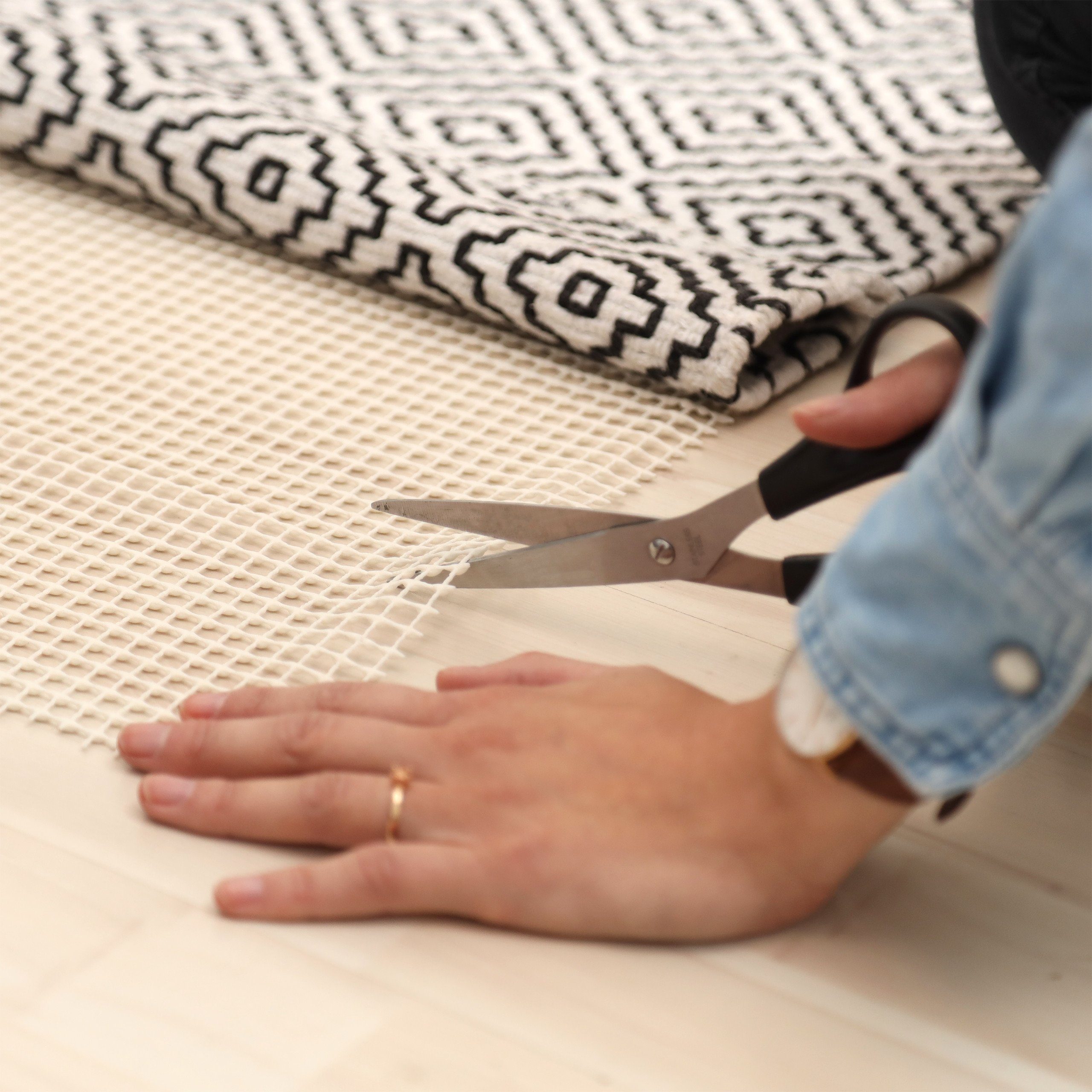 casa pura Teppich Rutsch Stopp: Teppichunterlage rutschfest | Anti-Rutsch  Matte für Teppiche, Läufer UVM. | einfach zuschneidbar | Reach