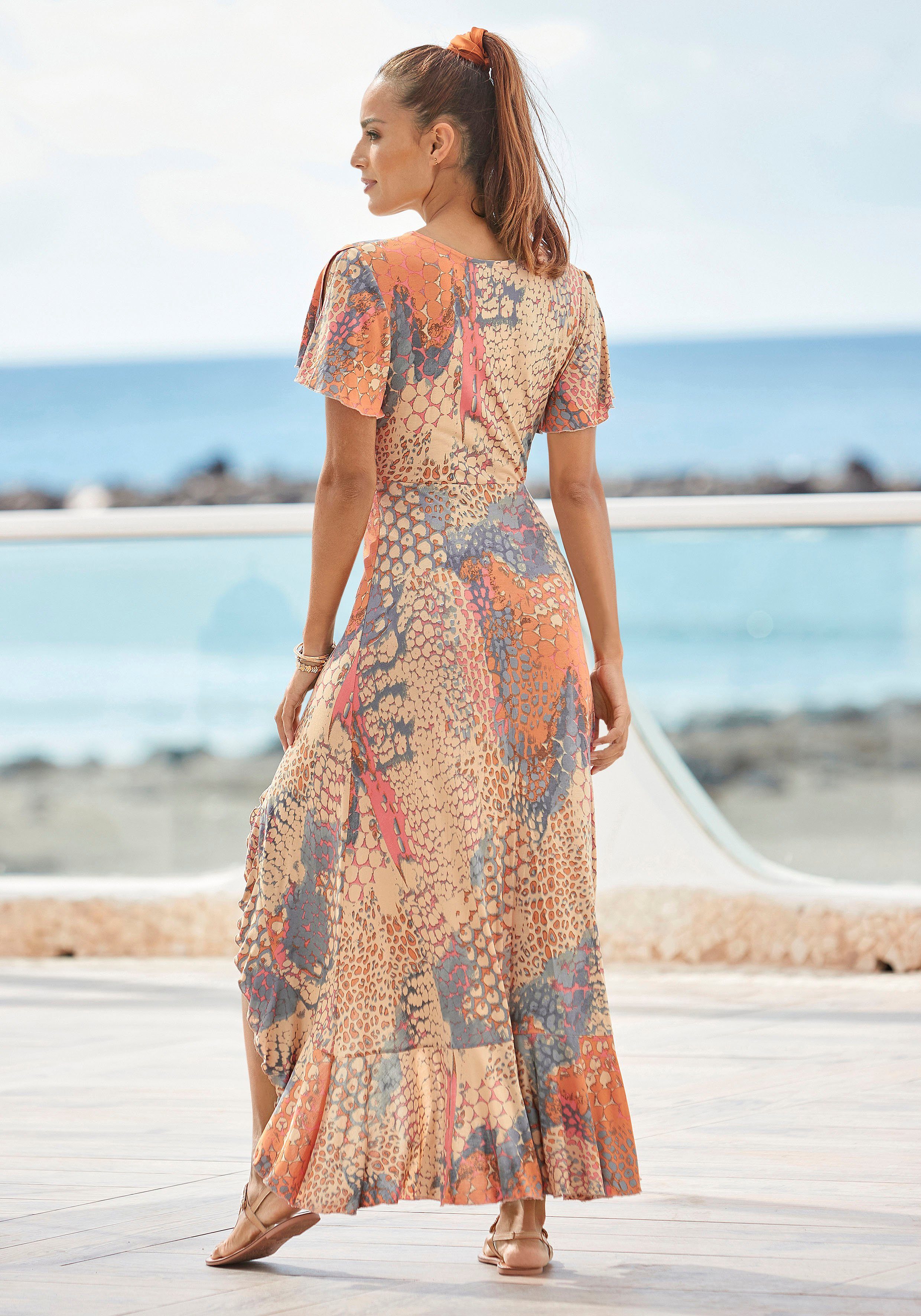 Buffalo Maxikleid mit Alloverdruck und Volantrock, Flügelärmel Jerseykleid, Animalkleid, Sommerkleid im Vokuhila-Schnitt, Druckkleid