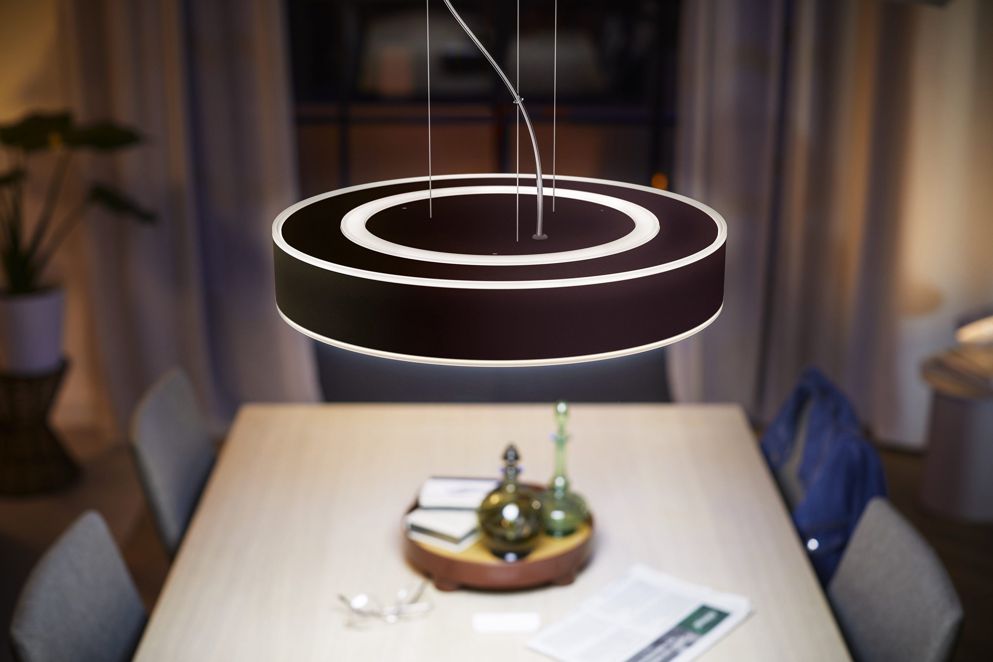 Philips Hue LED Pendelleuchte LED integriert, Enrave, Warmweiß fest Dimmfunktion