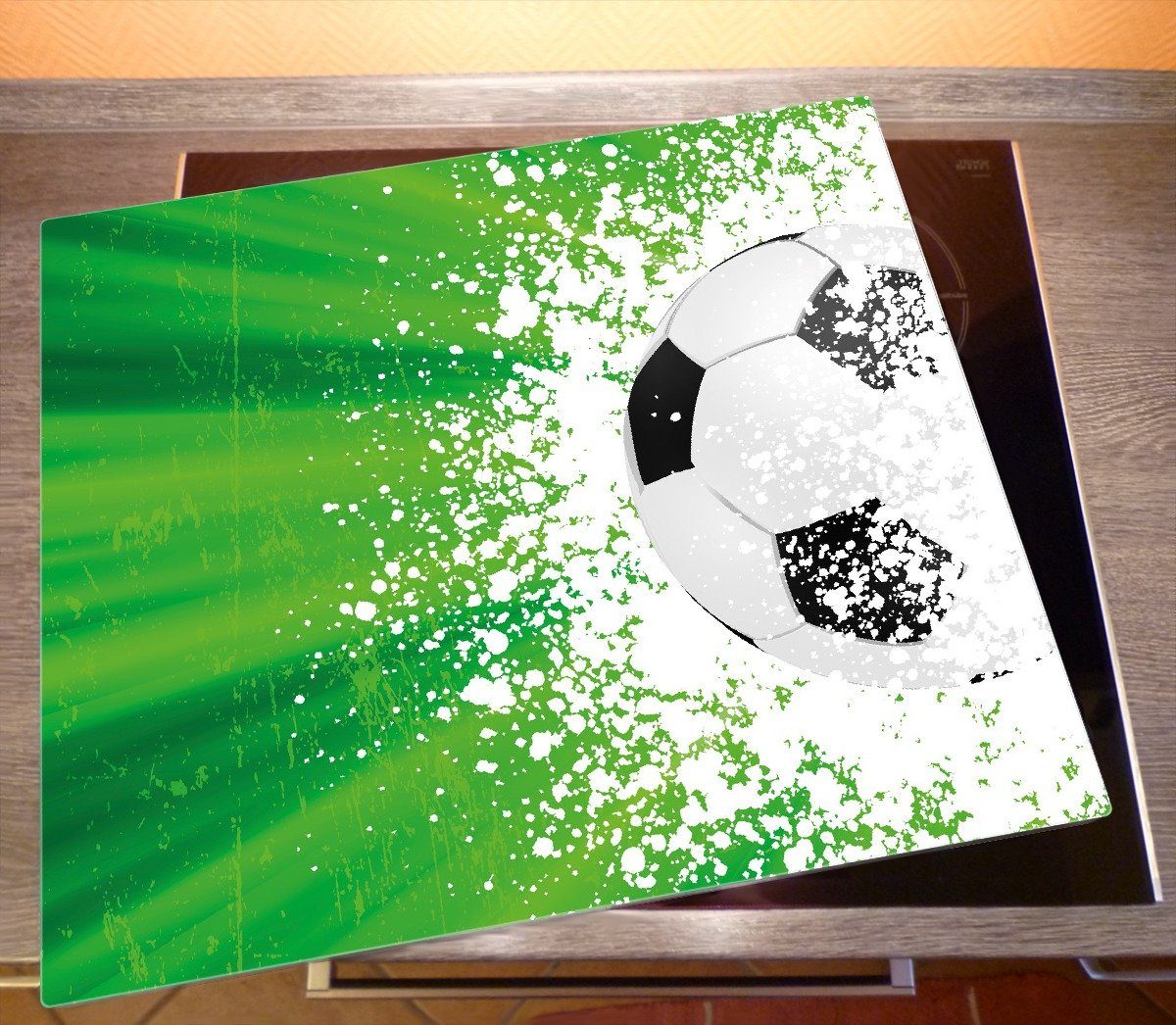 Wallario Herd-Abdeckplatte Fußball - Splashing (Glasplatte, Noppen), grün, Design 1 ESG-Sicherheitsglas, verschiedene in Größen inkl. tlg., 5mm