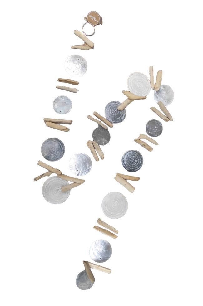 Deko-Impression Dekohänger Girlande Windspiel Treibholz Perlmutt Grau-und N günstig online kaufen