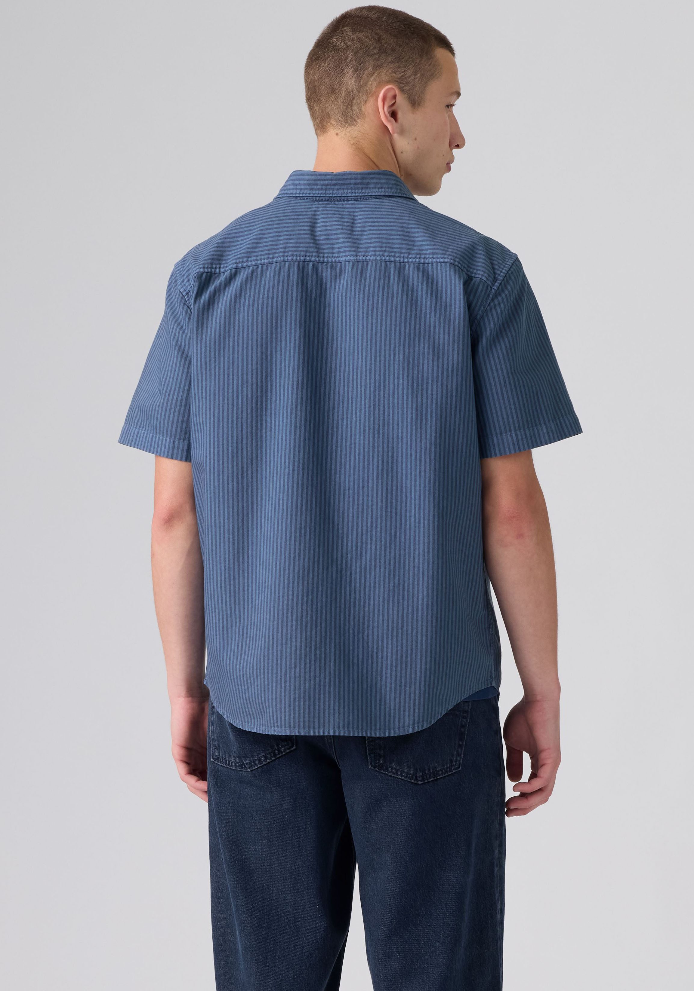 Levi's® Kurzarmhemd SS AUTHENTIC BUTTON DOWN mit kleiner Logostickerei auf der Brust