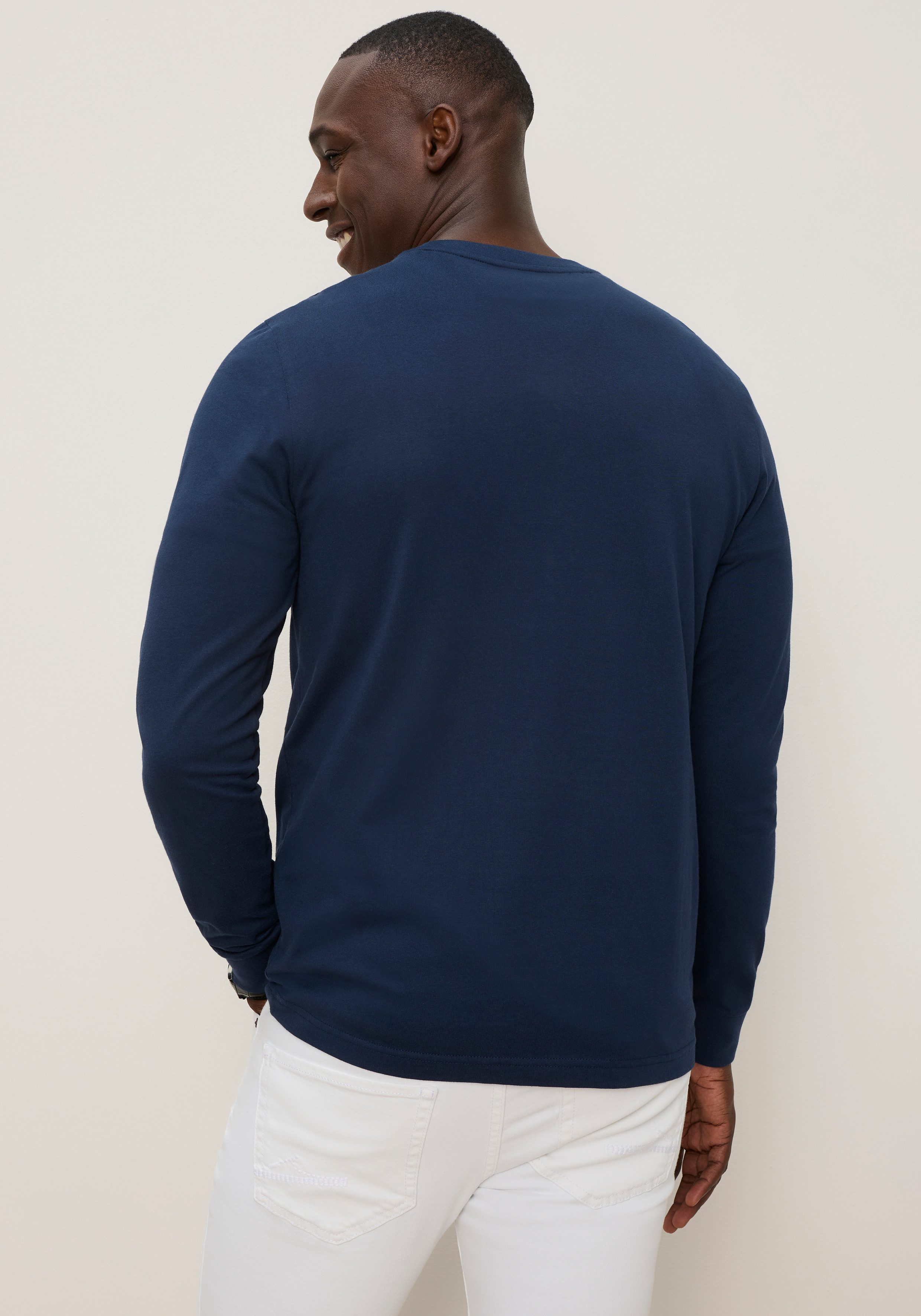 DELMAO Langarmshirt Neue Kollektion schmale Passform, Langarm, mit Rundhalsausschnitt