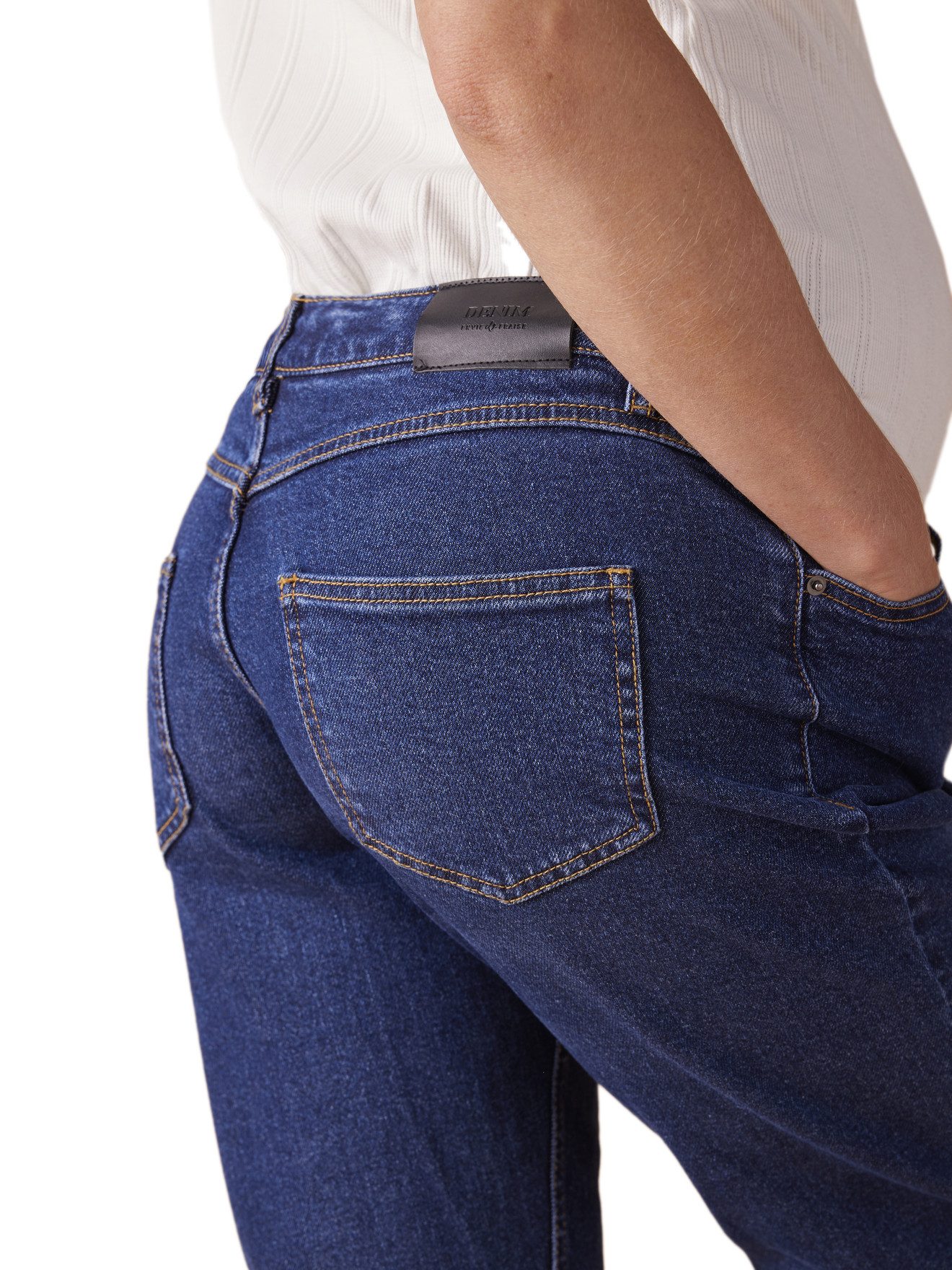 Envie de Fraise Umstandsjeans Mom-Jeans für die Schwangerschaft WATERLESS Bundweite verstellbar, abnehmbarer Einsatz