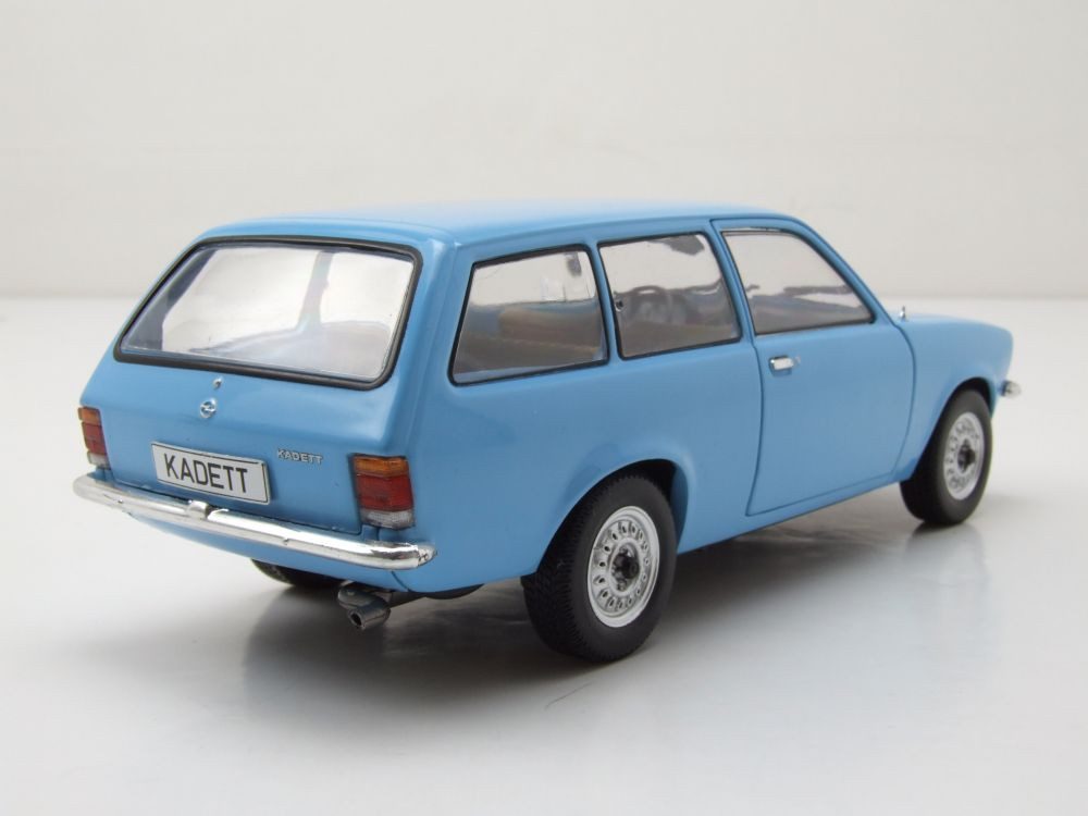 Whitebox Modellauto Opel Kadett C Caravan Kombi 1973 hellblau, Maßstab 1:24