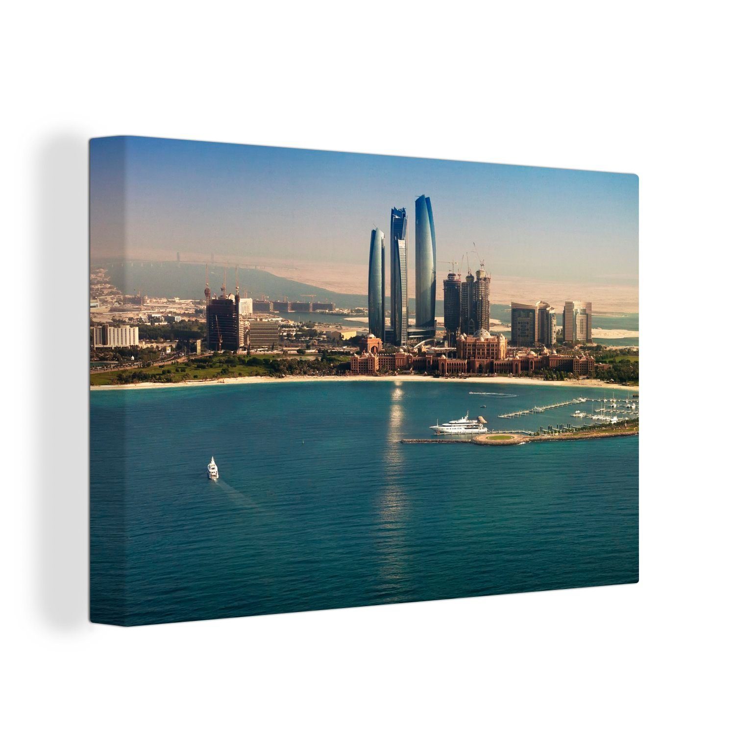 OneMillionCanvasses® Leinwandbild Luftaufnahme der Etihad Towers und des Emirates Palace Hotels in Abu, (1 St), Wandbild Leinwandbilder, Aufhängefertig, Wanddeko, 30x20 cm
