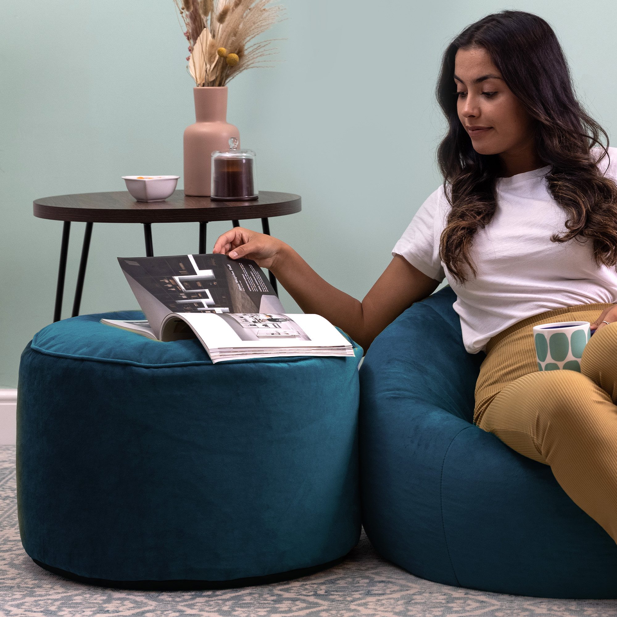 icon Pouf XL aus Plüschsamt „Milano“, mit Füllung