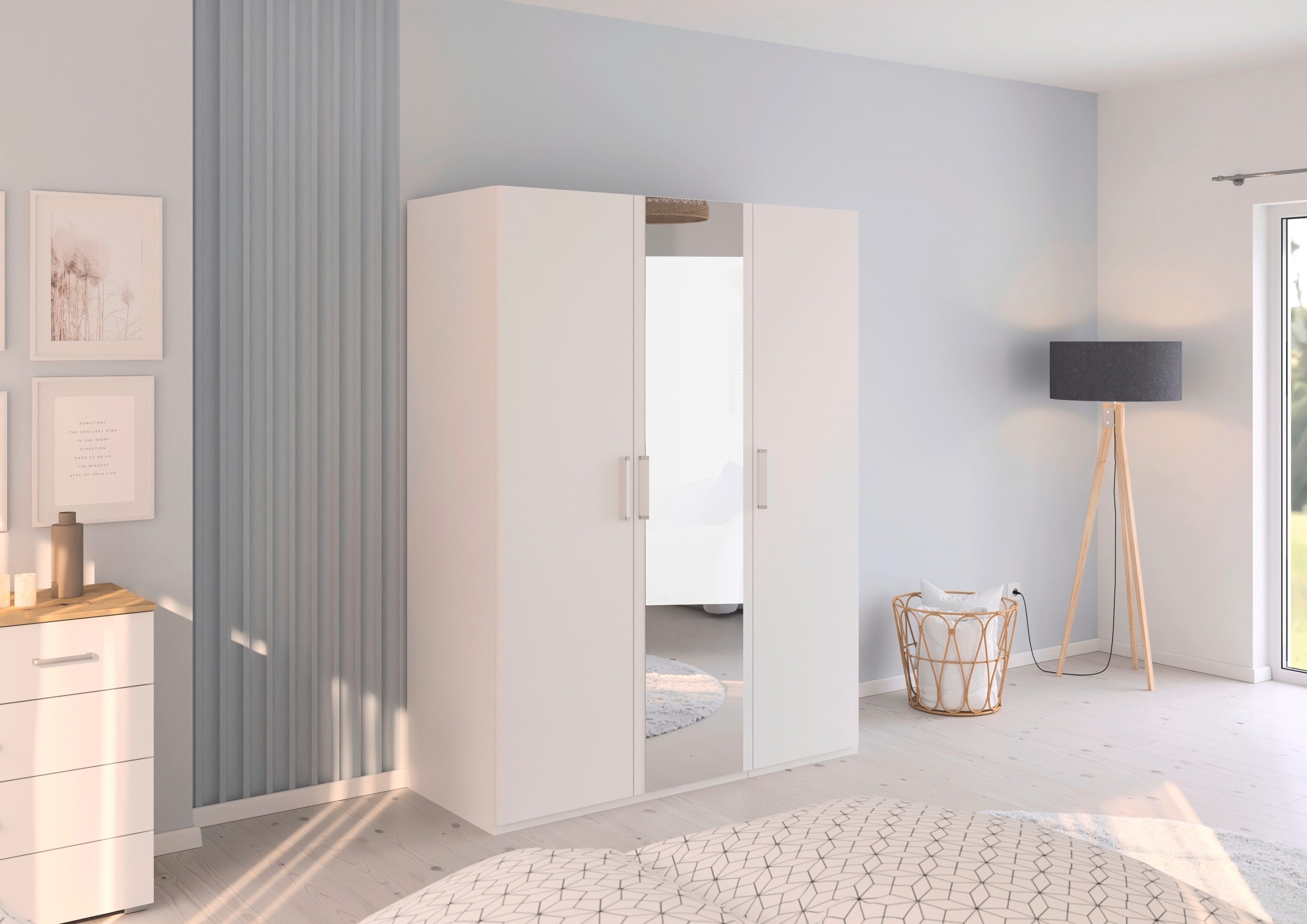 rauch Drehtürenschrank Kleiderschrank Schrank Garderobe Schlafzimmerschrank EVELYN (in 2 Höhen 197 oder 210 cm erhältlich, inkl. SOFT-CLOSE-FUNKTION) in elegantem Stil, viel Stauraum 3 Breiten und 2 Höhen MADE IN GERMANY