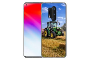 MuchoWow Handyhülle Traktor - Bauernhof - Heu - Feld - Sonne - Landleben, Phone Case, Handyhülle OnePlus 8 Pro, Silikon, Schutzhülle