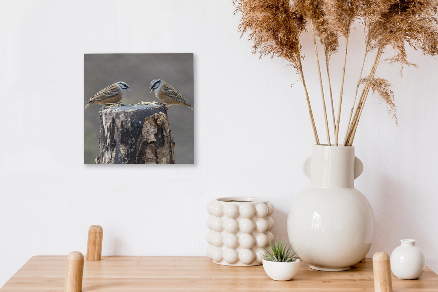 OneMillionCanvasses® Leinwandbild Ein Paar des auf Bilder Holzstamm, (1 Schlafzimmer Wohnzimmer Grauammer St), einem für Vogels Leinwand