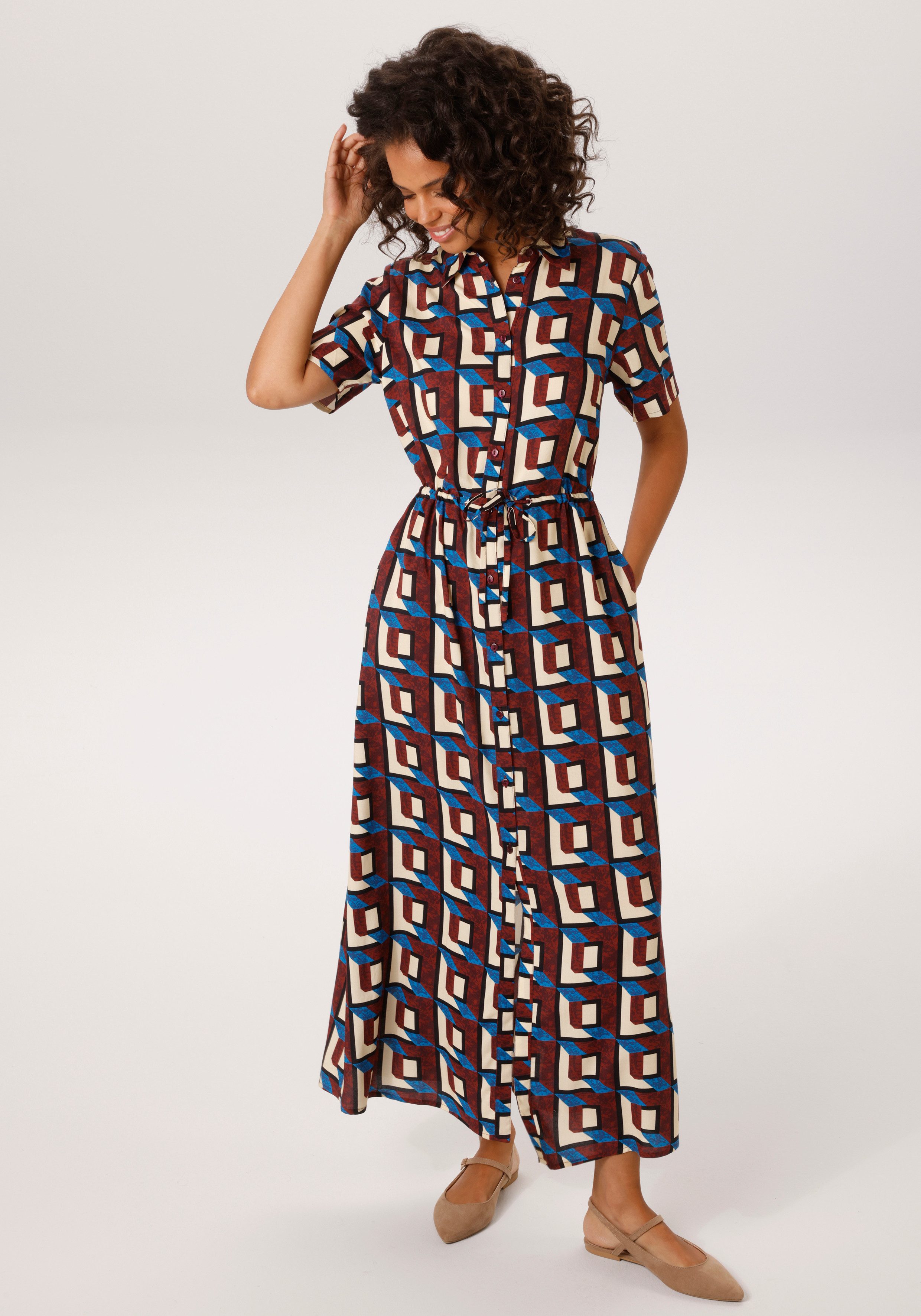 Aniston CASUAL Sommerkleid mit trendfarbenem, grafischen Druck - NEUE KOLLE günstig online kaufen