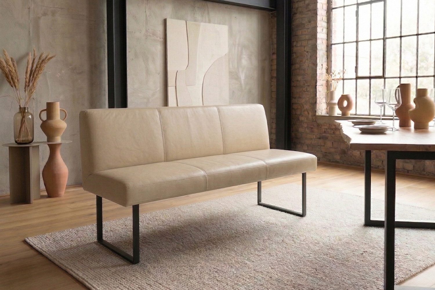 KAWOLA Sitzbank ELEEN Esszimmerbank Leder pigmentiert – modernes Design, 123 cm Breite, hoher Sitzkomfort, Metallgestell schwarz