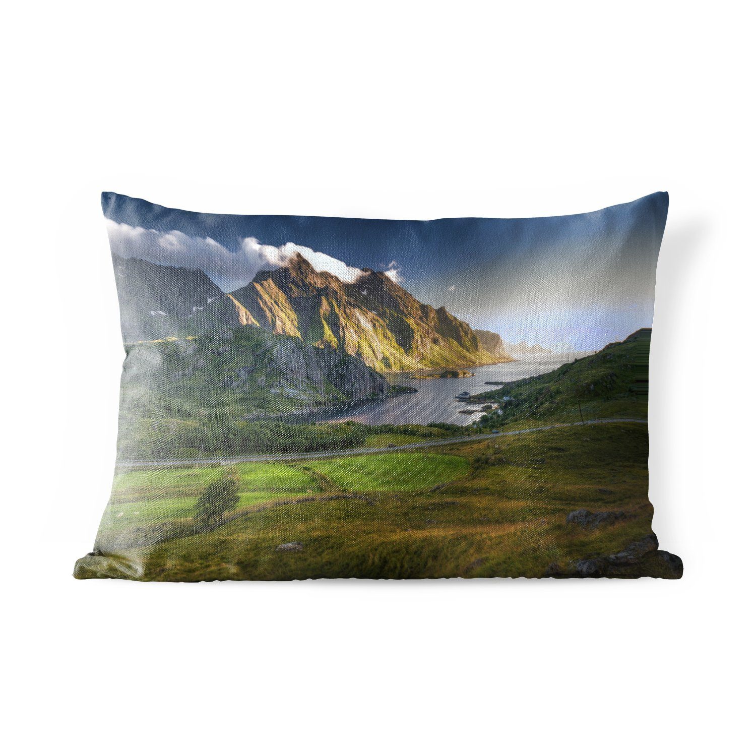 Polyester, der Lofoten, über Dekokissen Wolken Landschaft MuchoWow Dekokissenbezug, Outdoor-Dekorationskissen, Kissenhülle der