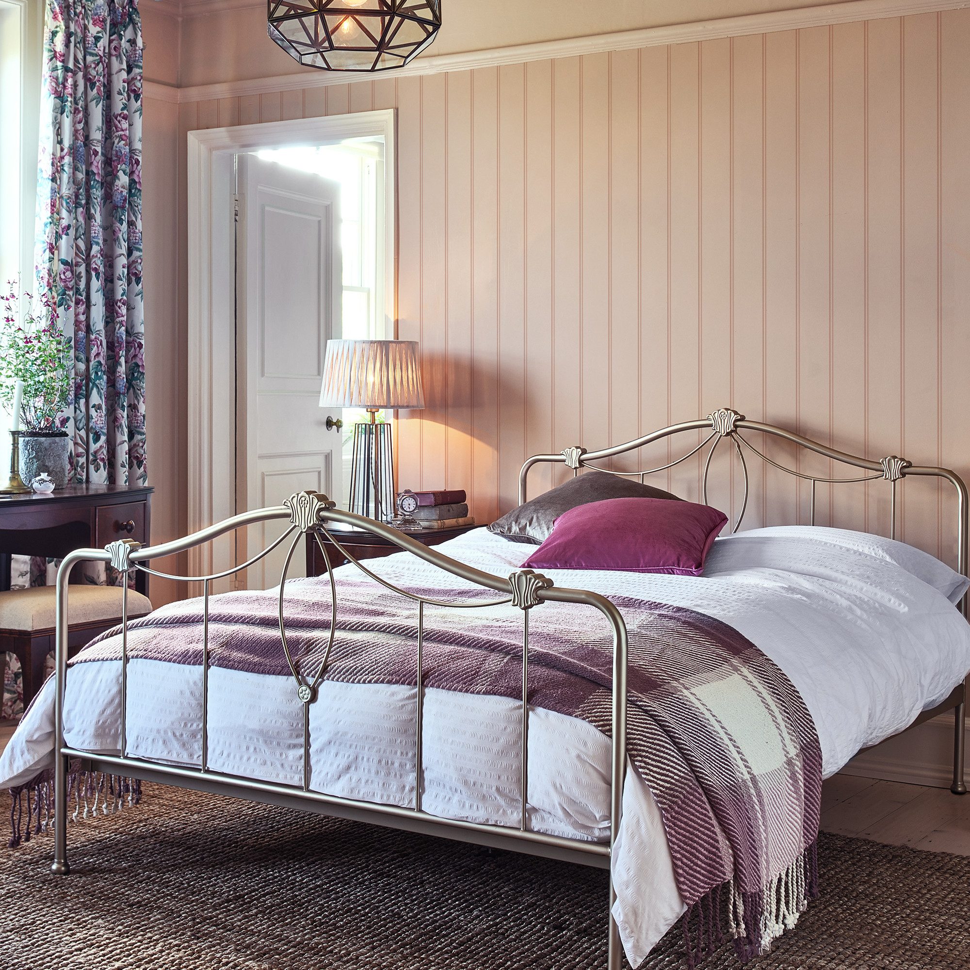 LAURA ASHLEY Vliestapete Chalford Holzplanken, glatt, günstig online kaufen