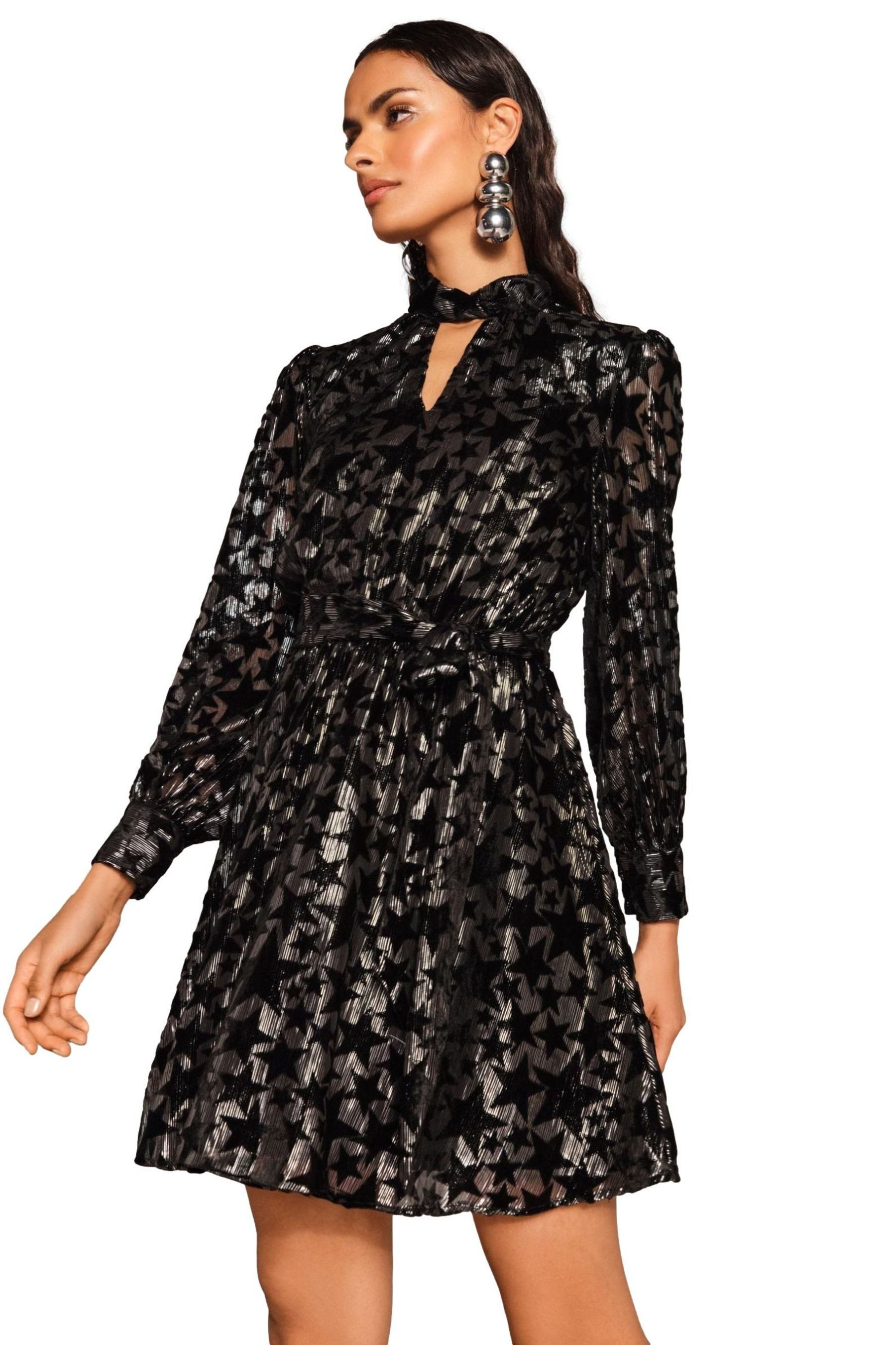 Love & Roses Samtkleid Love & Roses Samt-Minikleid, Regular (1-tlg)