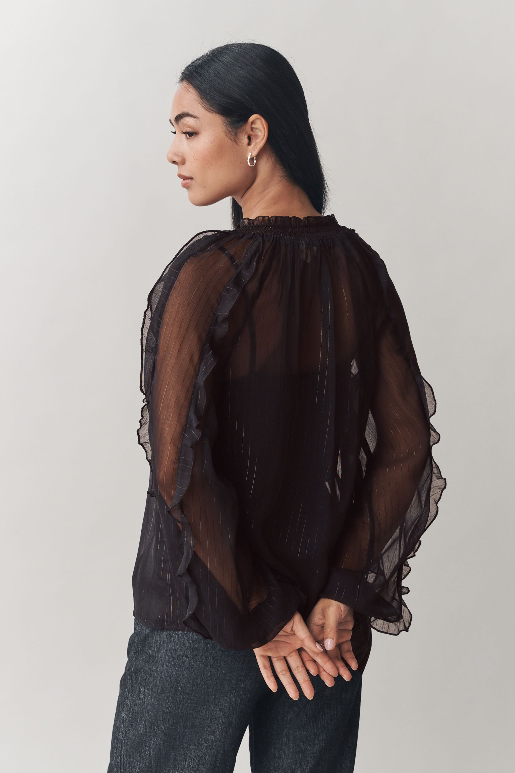 LAURA ASHLEY Chiffonbluse Laura Ashley Chiffonbluse mit Glitzerfäden (1-tlg)