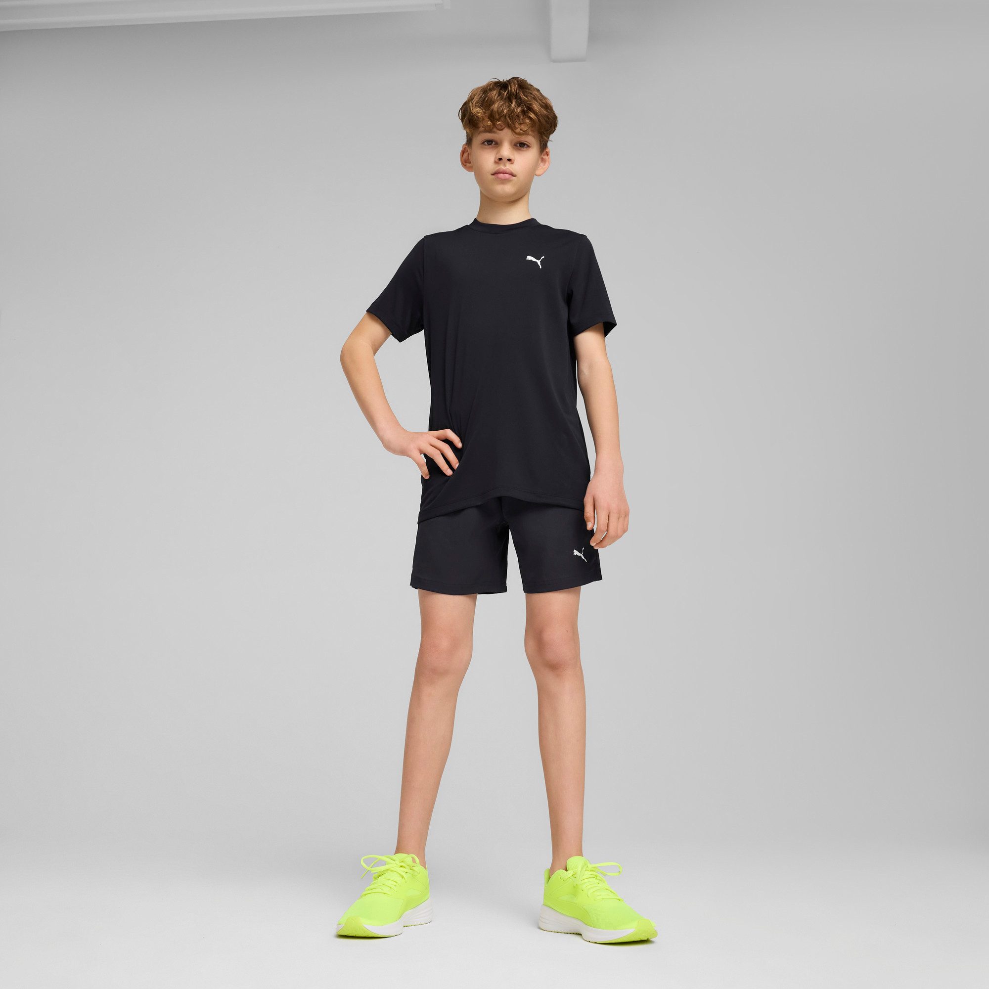 PUMA Shorts TAD ESS WOVEN SHORTS B mit dryCELL Technologie, feuchtigkeitsableitend, mit Kordelzugbund – Bild 3 von 5