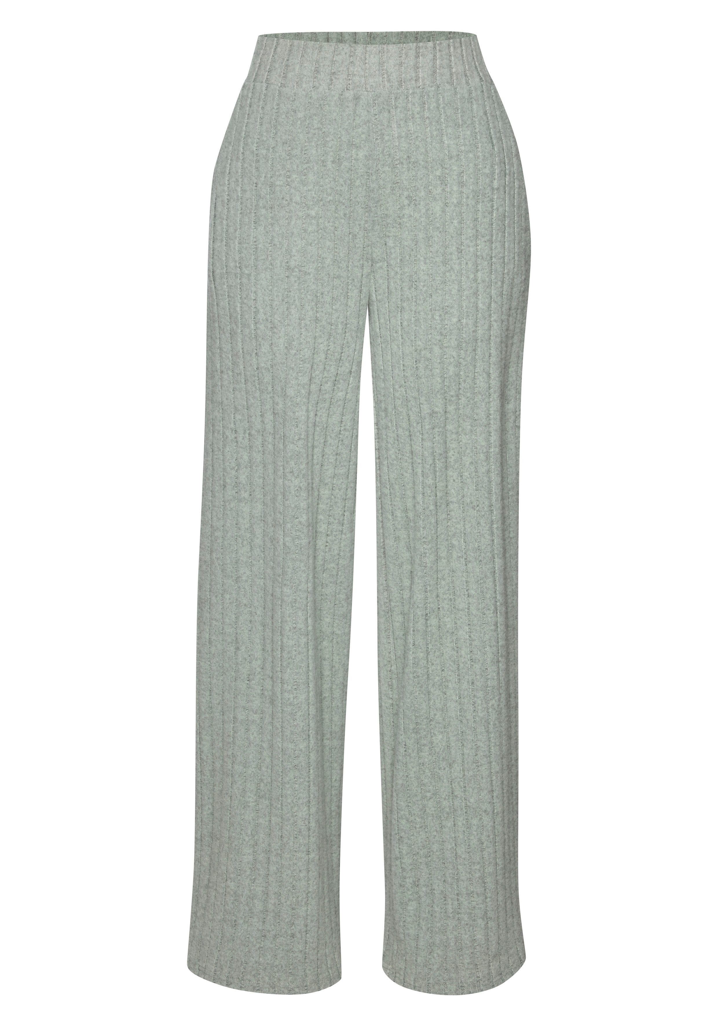 Vivance by Lascana Schlupfhose aus kuscheliger Rippware mit flauschigem Griff Relaxhose aus Rippstoff, bequeme Loungehose, lässige Jerseyhose. € 34,99