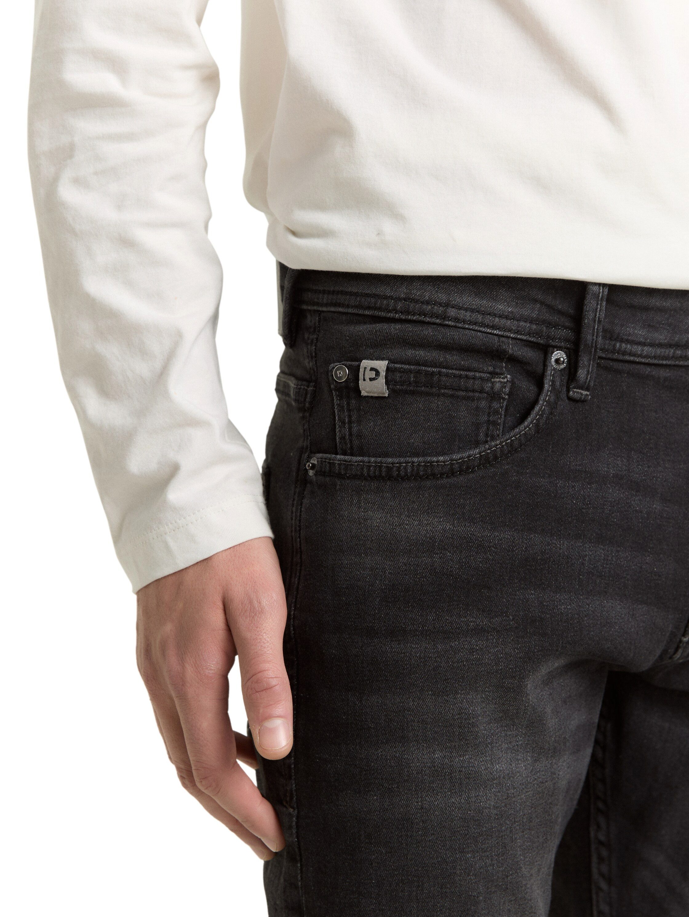 TOM TAILOR Denim Slim-fit-Jeans PIERS Slim fit mit etwas niedrigerer Leibhöhe