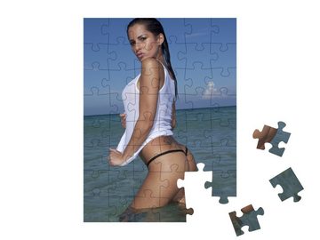 puzzleYOU Puzzle Verführerisches Model im Meer, 48 Puzzleteile, puzzleYOU-Kollektionen Erotik