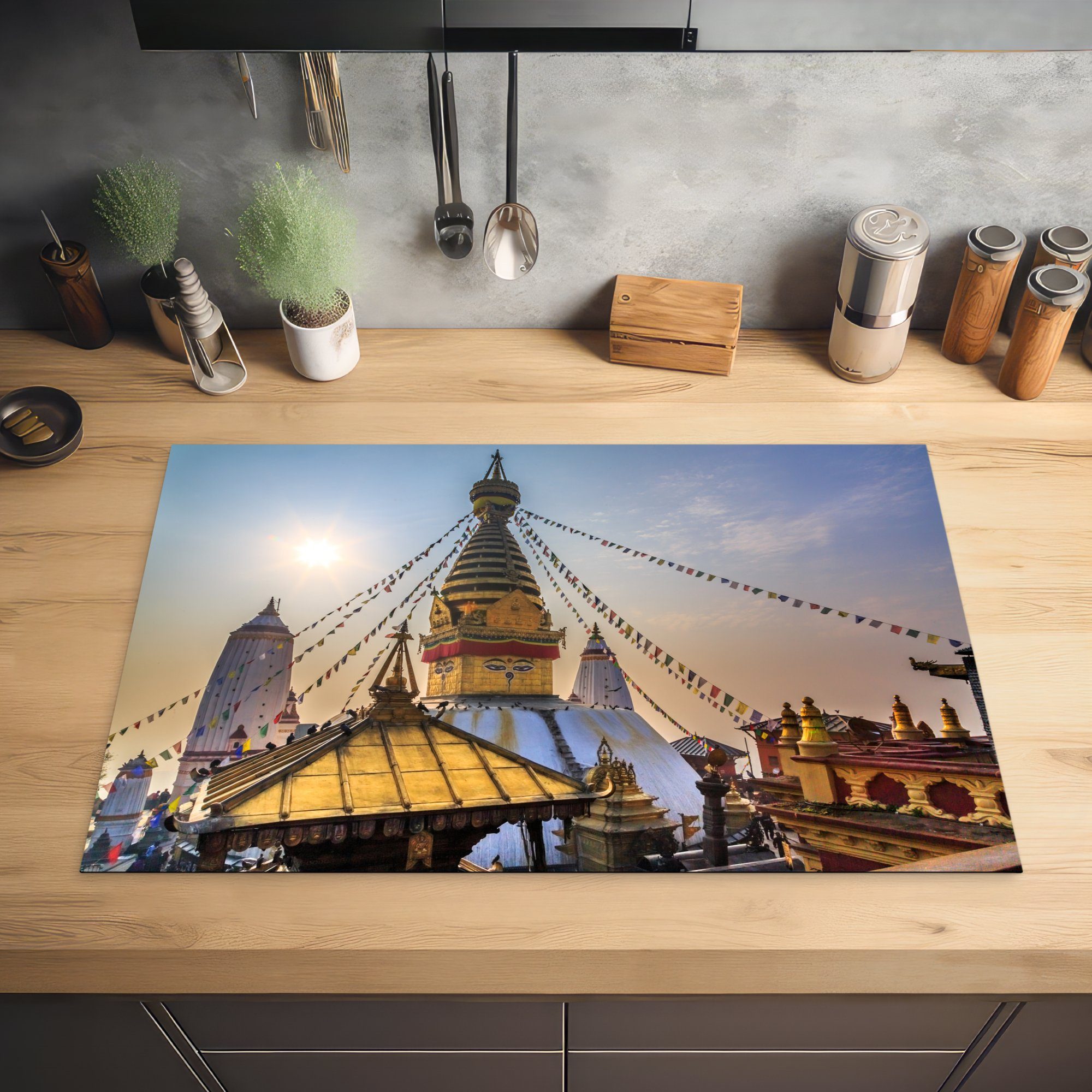 MuchoWow Herdblende-/Abdeckplatte in Swayambhunath-Tempels 81x52 Ceranfeldabdeckung tlg), farbigem cm, küche, Induktionskochfeld Vinyl, des die Himmel, Foto für mit Nepal Schutz (1