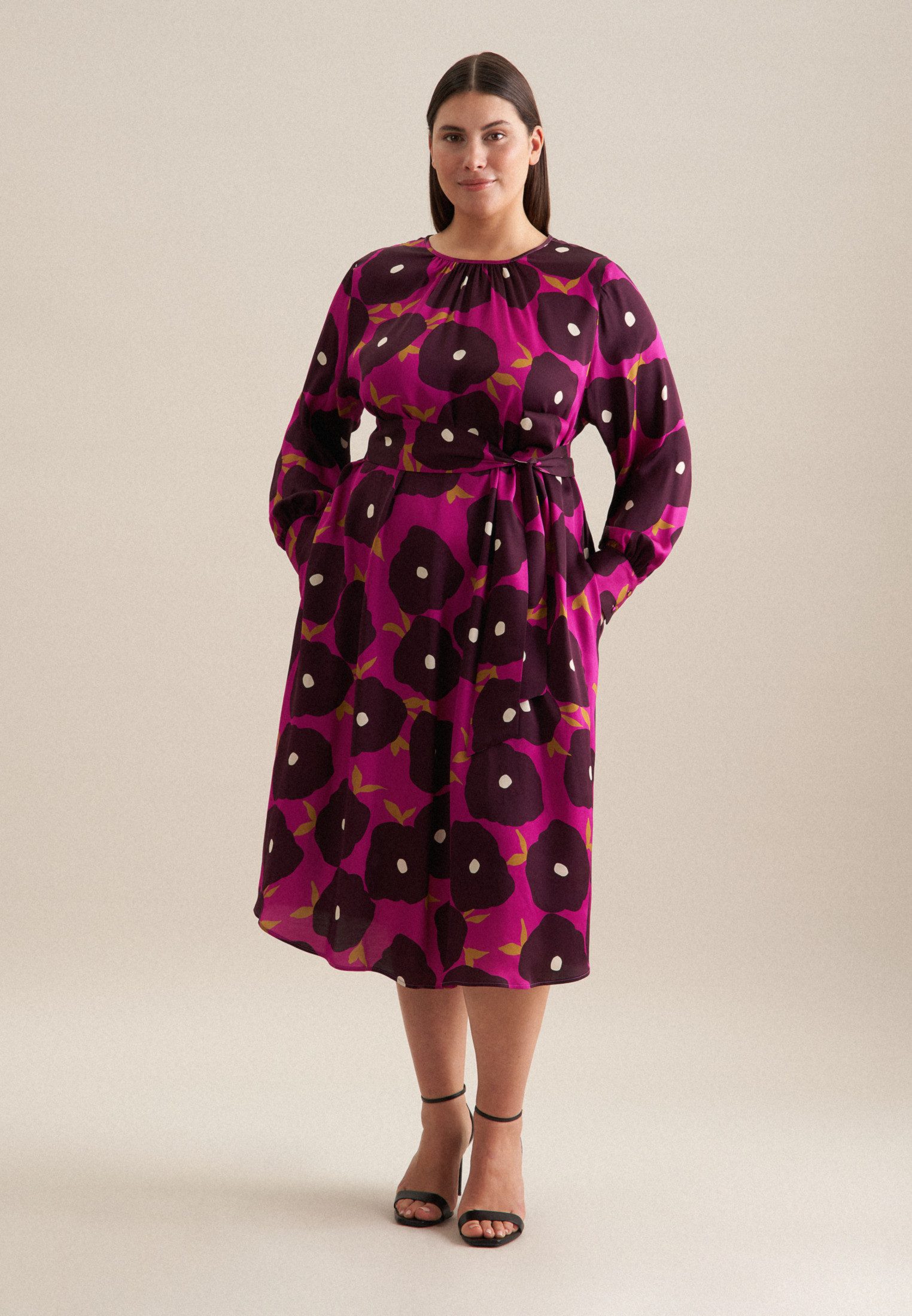 Sommerkleid Schwarze Rose