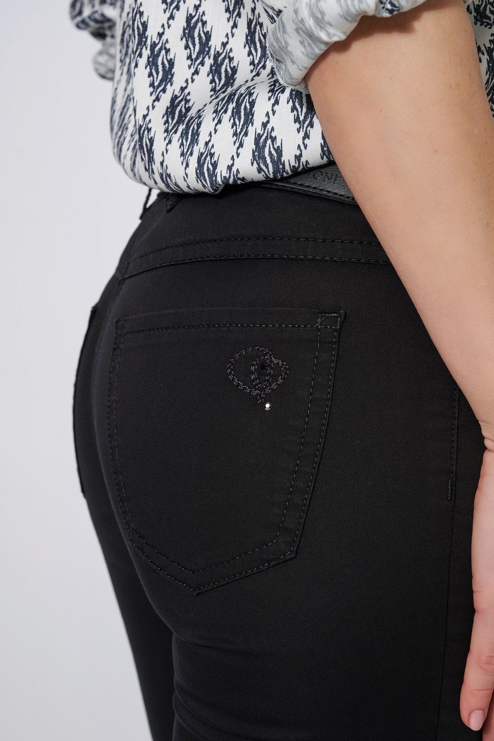 aus 089 Perfect softer 5-Pocket-Hose Shape - schwarz Baumwolle TONI