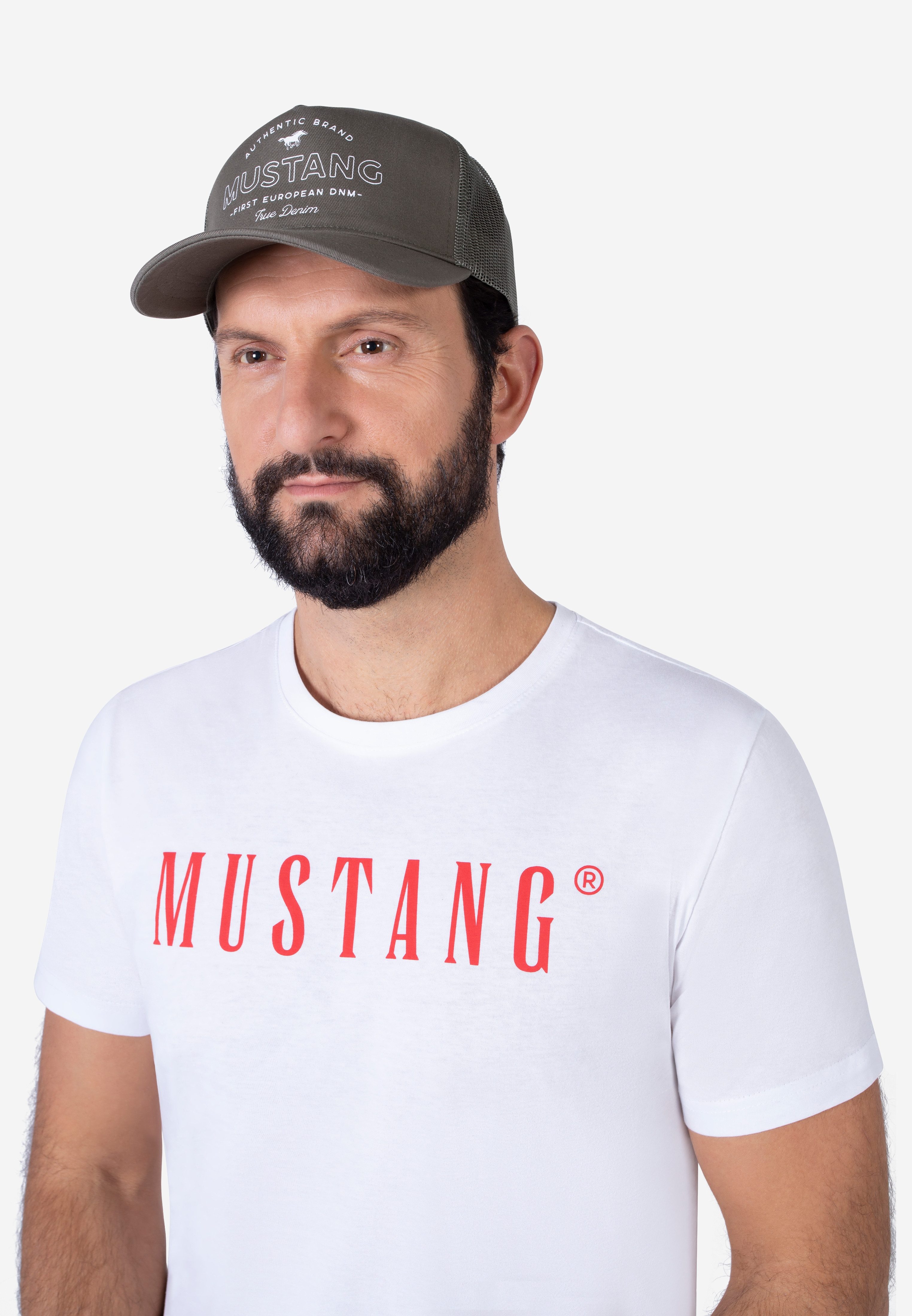 MUSTANG Baseball Cap (1-St) gerundeter Schirm, Größenverstellbar, Markenlogo vorne