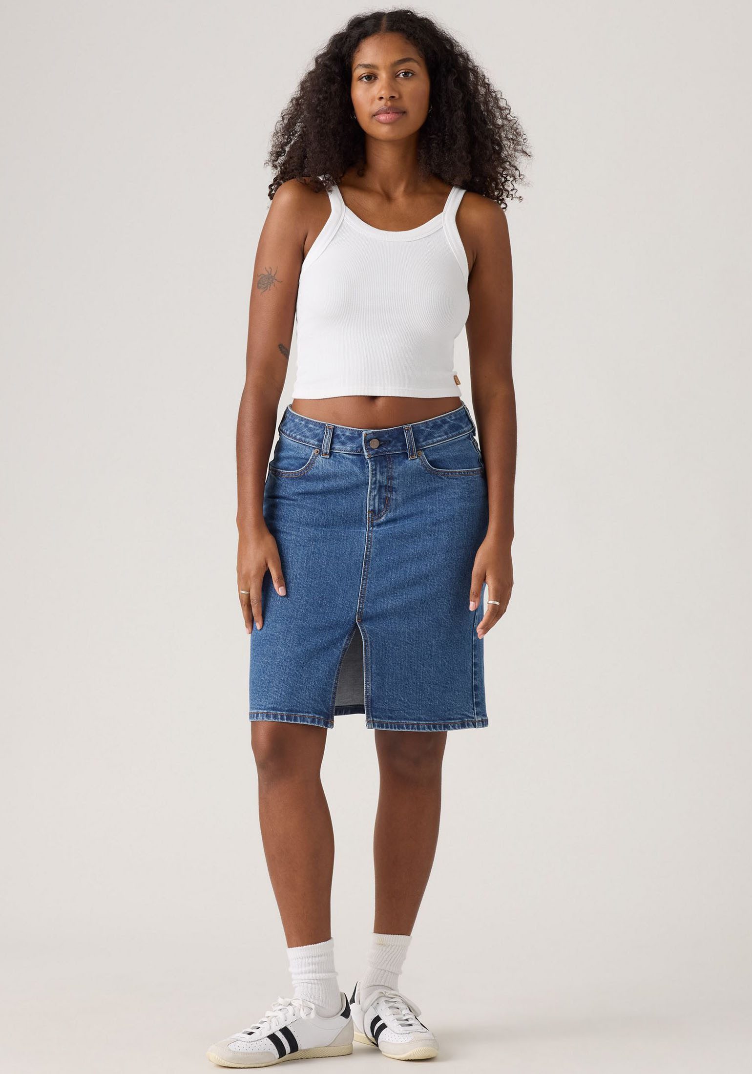Levi's® Jeansrock LOW MIDI SKIRT ME mit Schlitz für mehr Bewegungsfreiheit günstig online kaufen