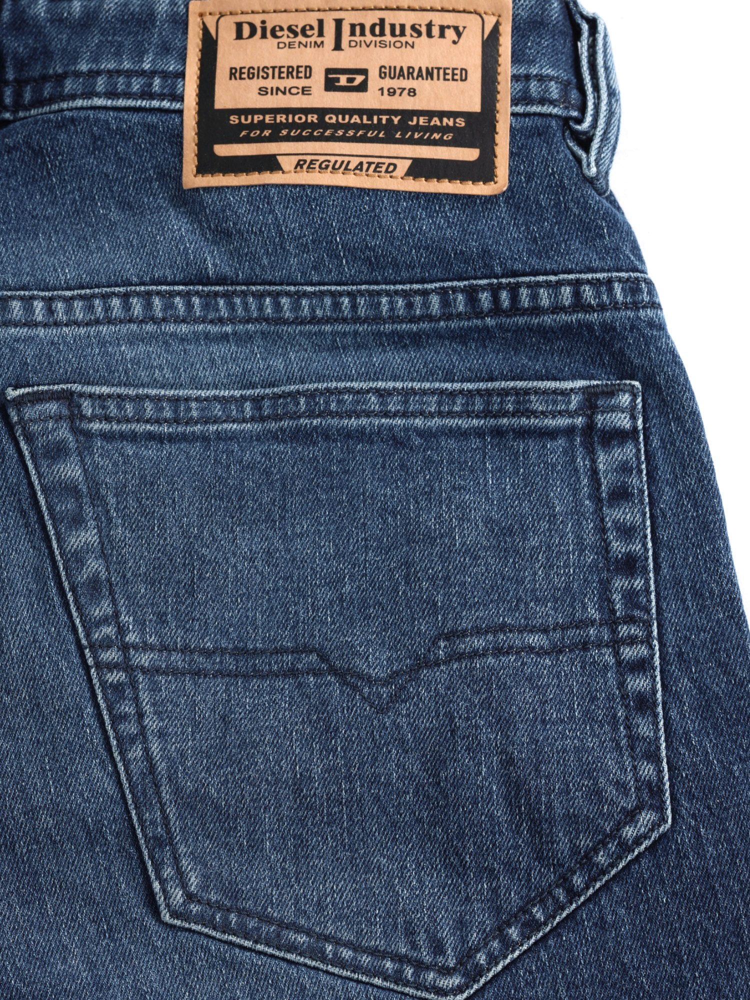 Diesel Slim-fit-Jeans THOMMER-R R07XR - Länge:32 Niedrige Leibhöhe, geringer Stretch