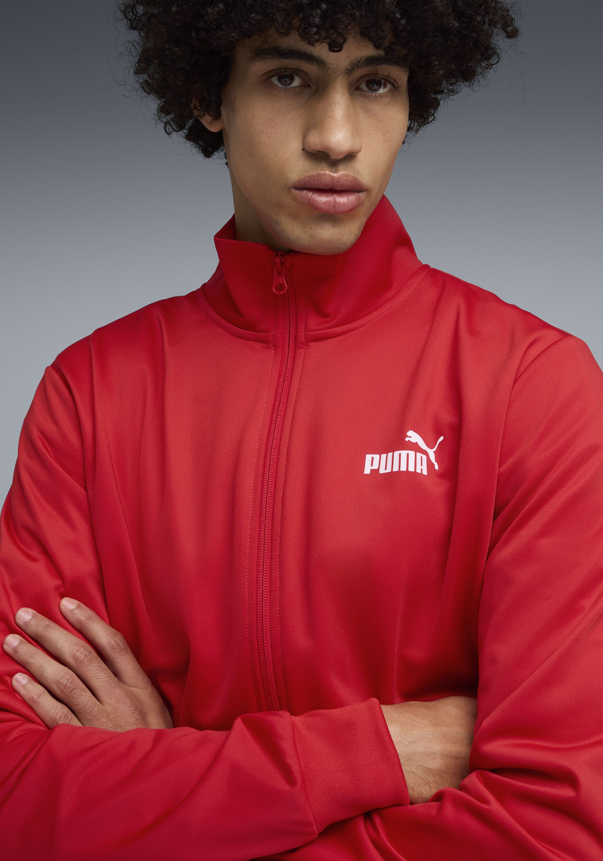 PUMA Trainingsanzug ESS POLY SUIT (2-tlg), Sportanzug, für entspannte Tage, für vielseitige Aktivitäten
